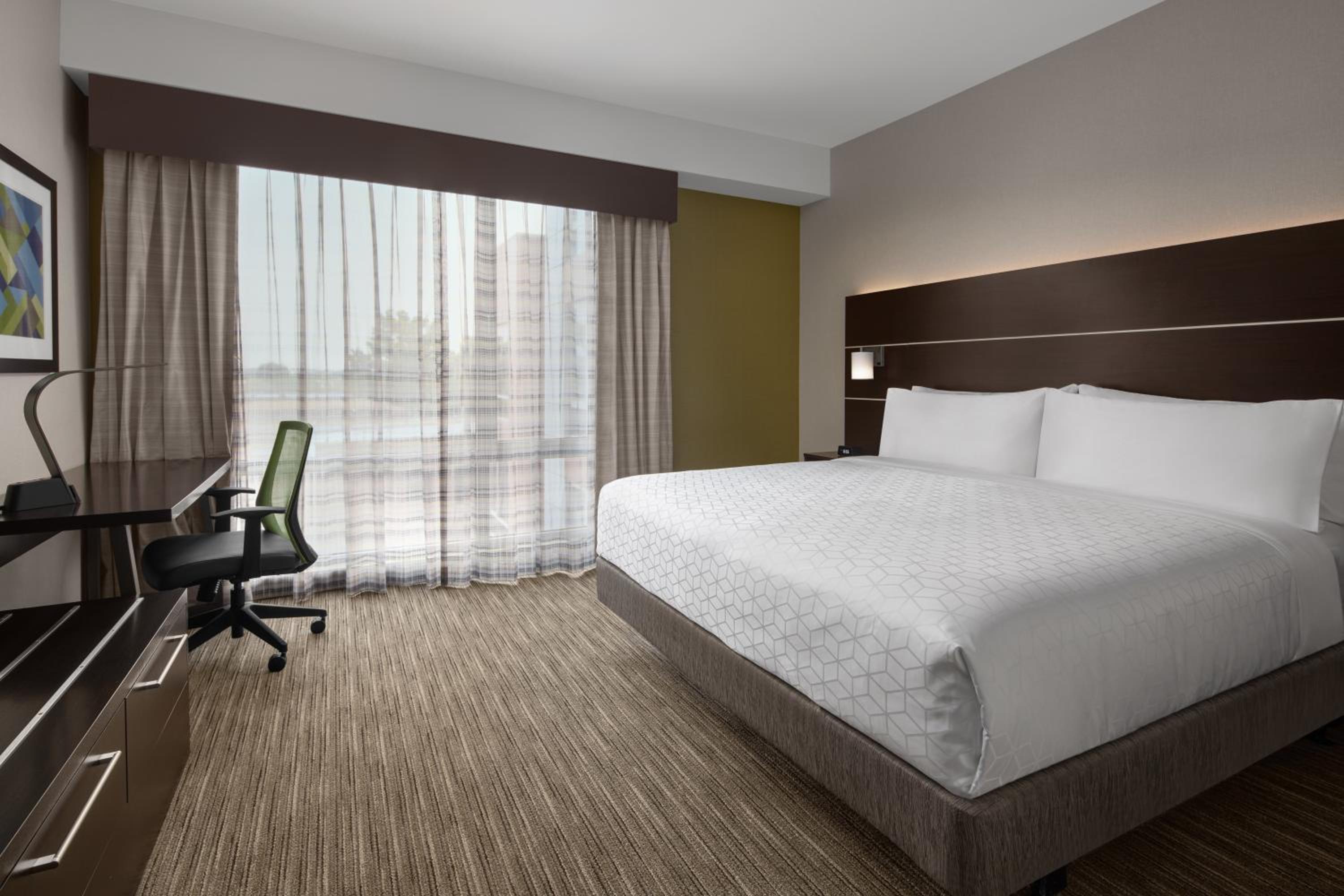 King Room - Hearing Accessible/Non-Smoking  - Photo 1