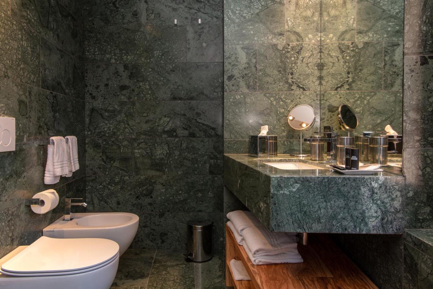Junior Suite - Photo 17