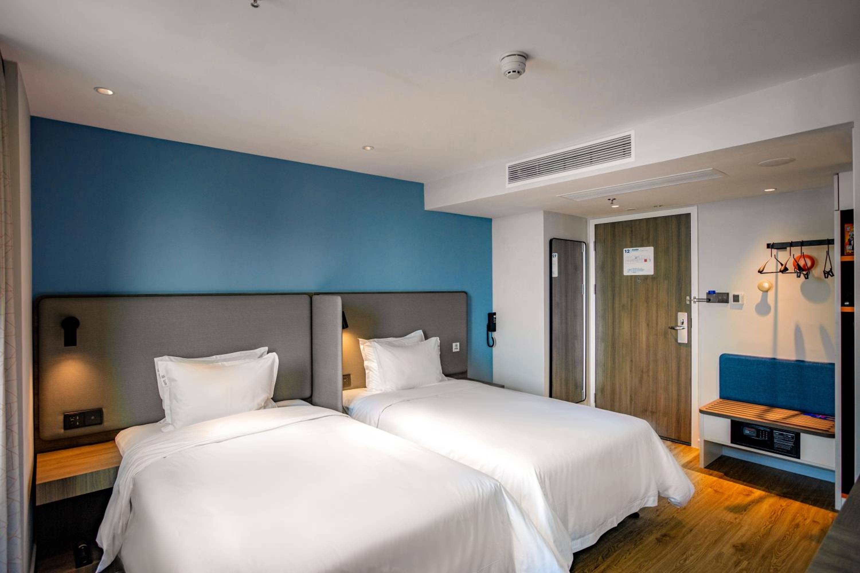 Standard Room - Photo 1