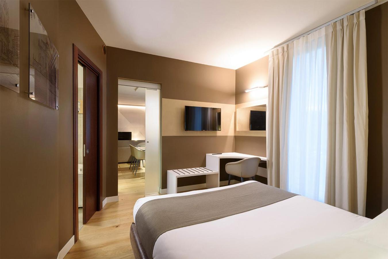 Suite with Terrace photo 2