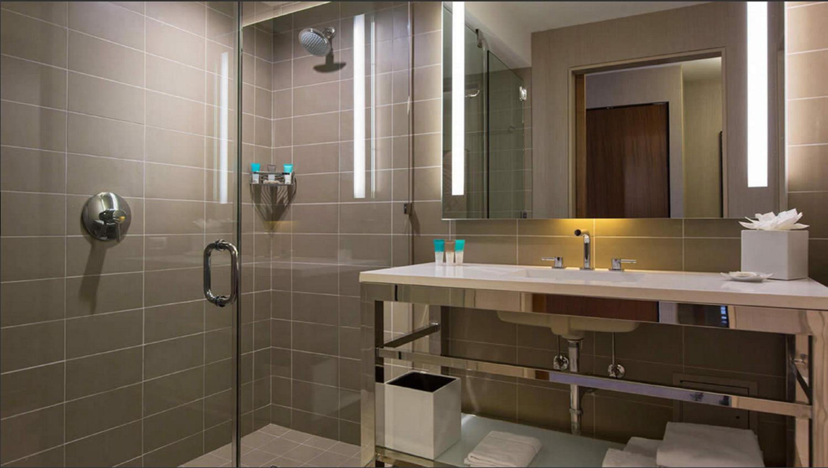 Corner King Room - Photo 11