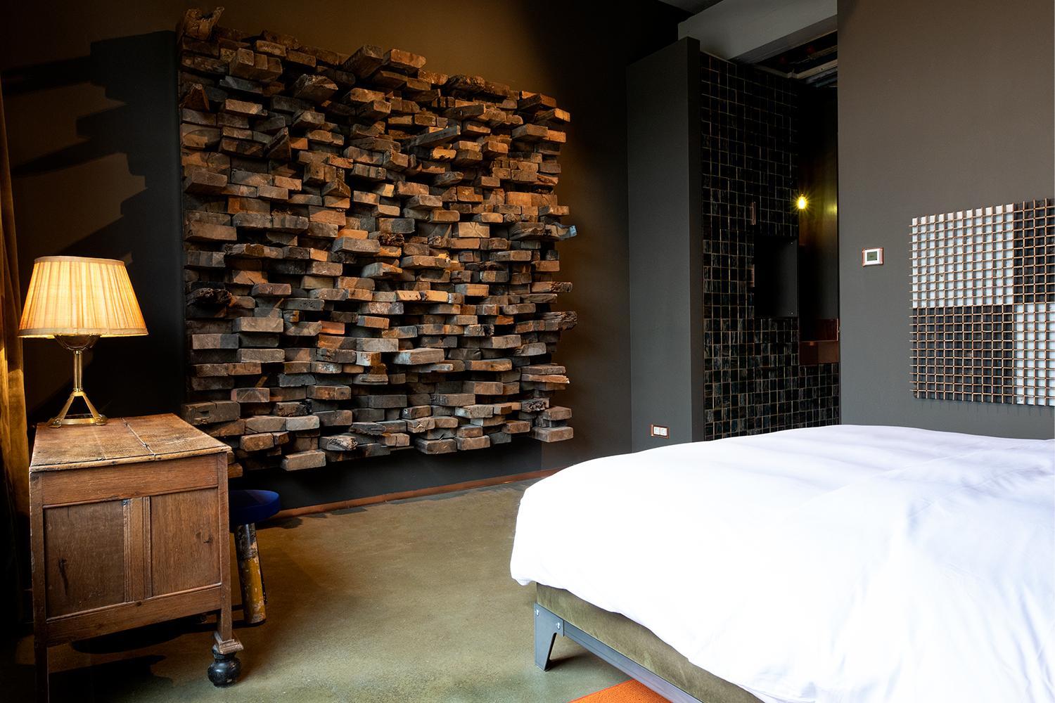 Deluxe Room - Photo 3
