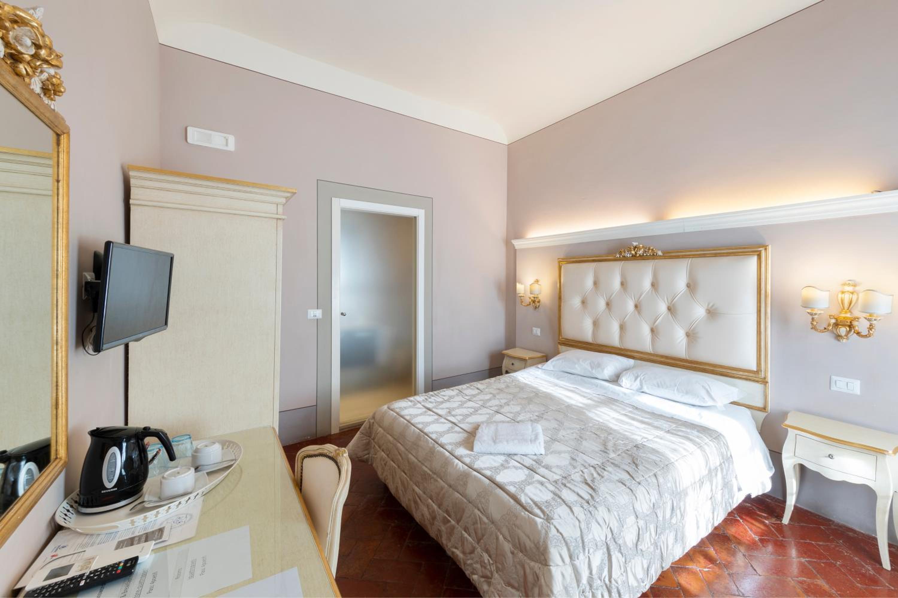 Superior Double or Twin Room with Balcony photo 1