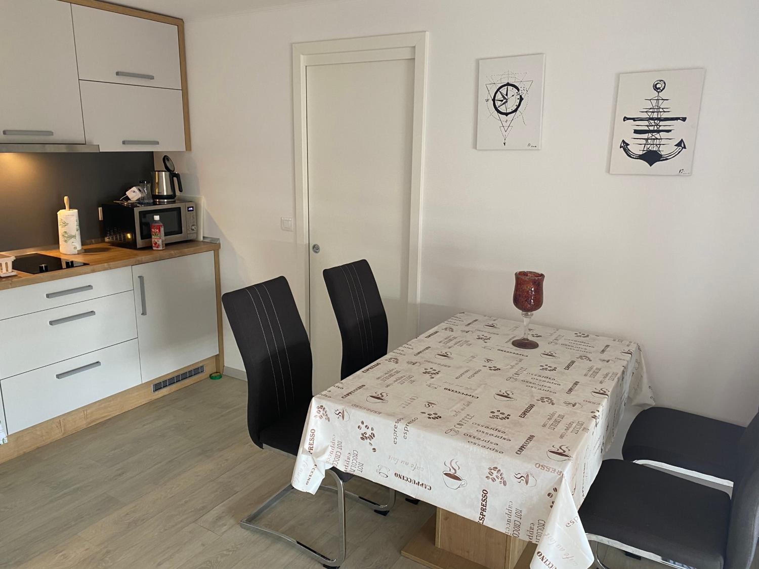 Two-Bedroom House photo 3