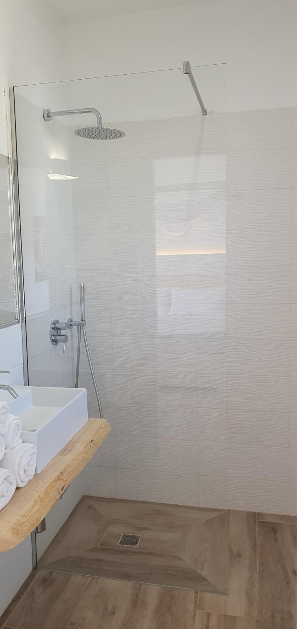 Double Room with Sea View - Photo 2
