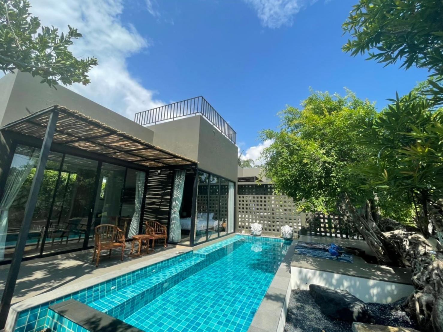 Villa with Private Pool - Photo 5