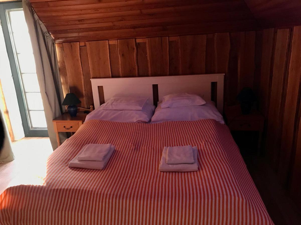 Standard Queen Room photo 1