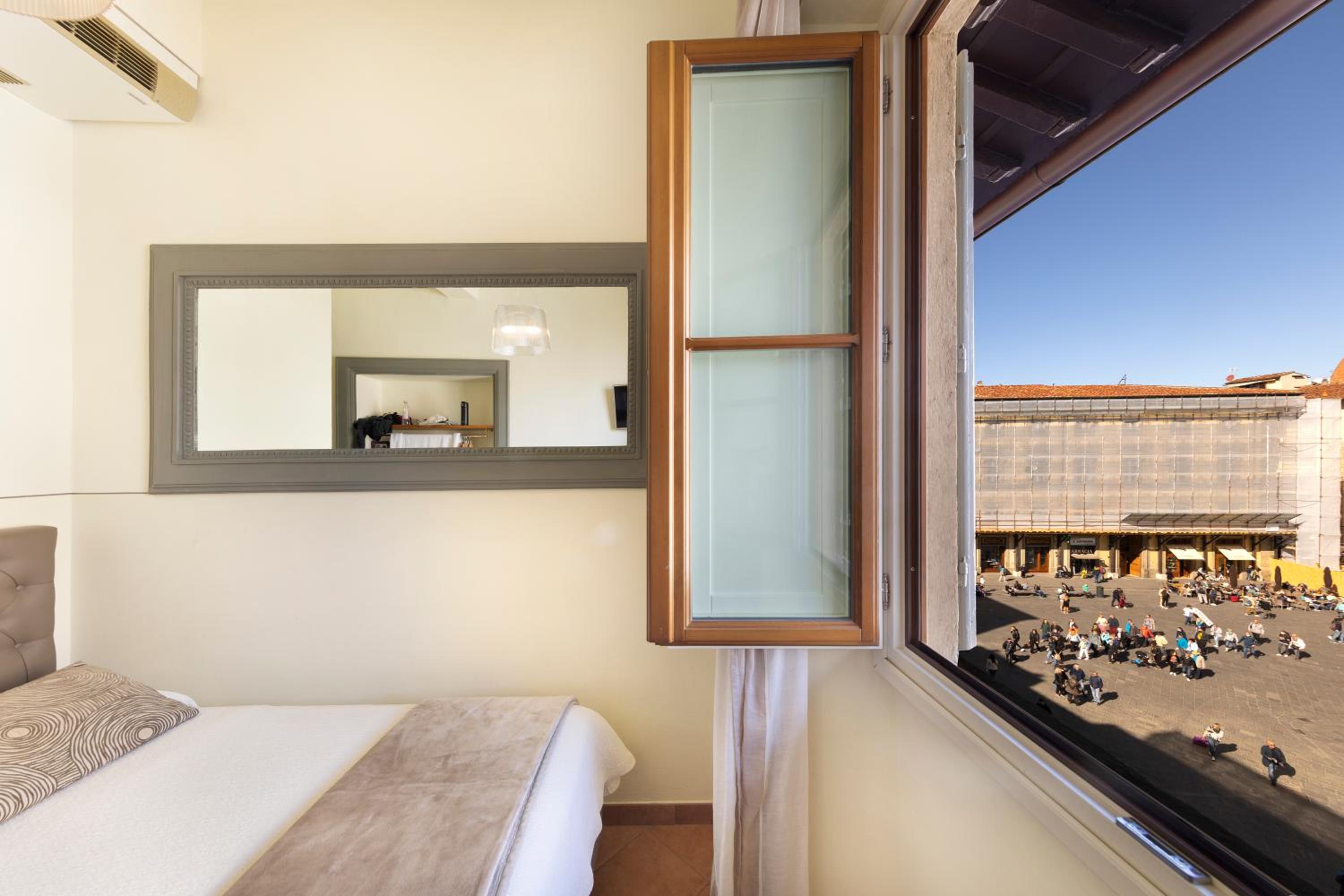 Single Room with Duomo View