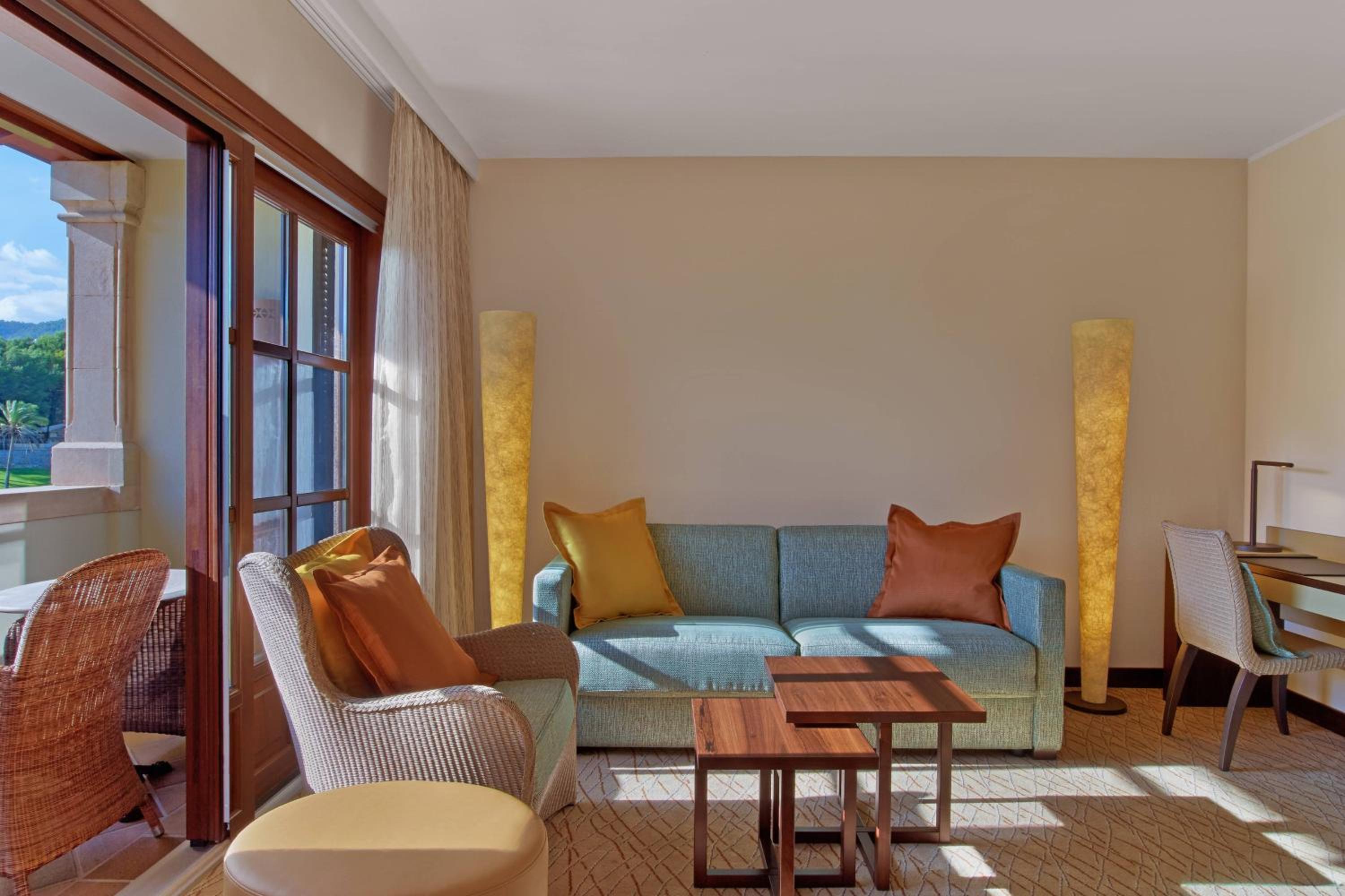 Junior Suite with Resort View