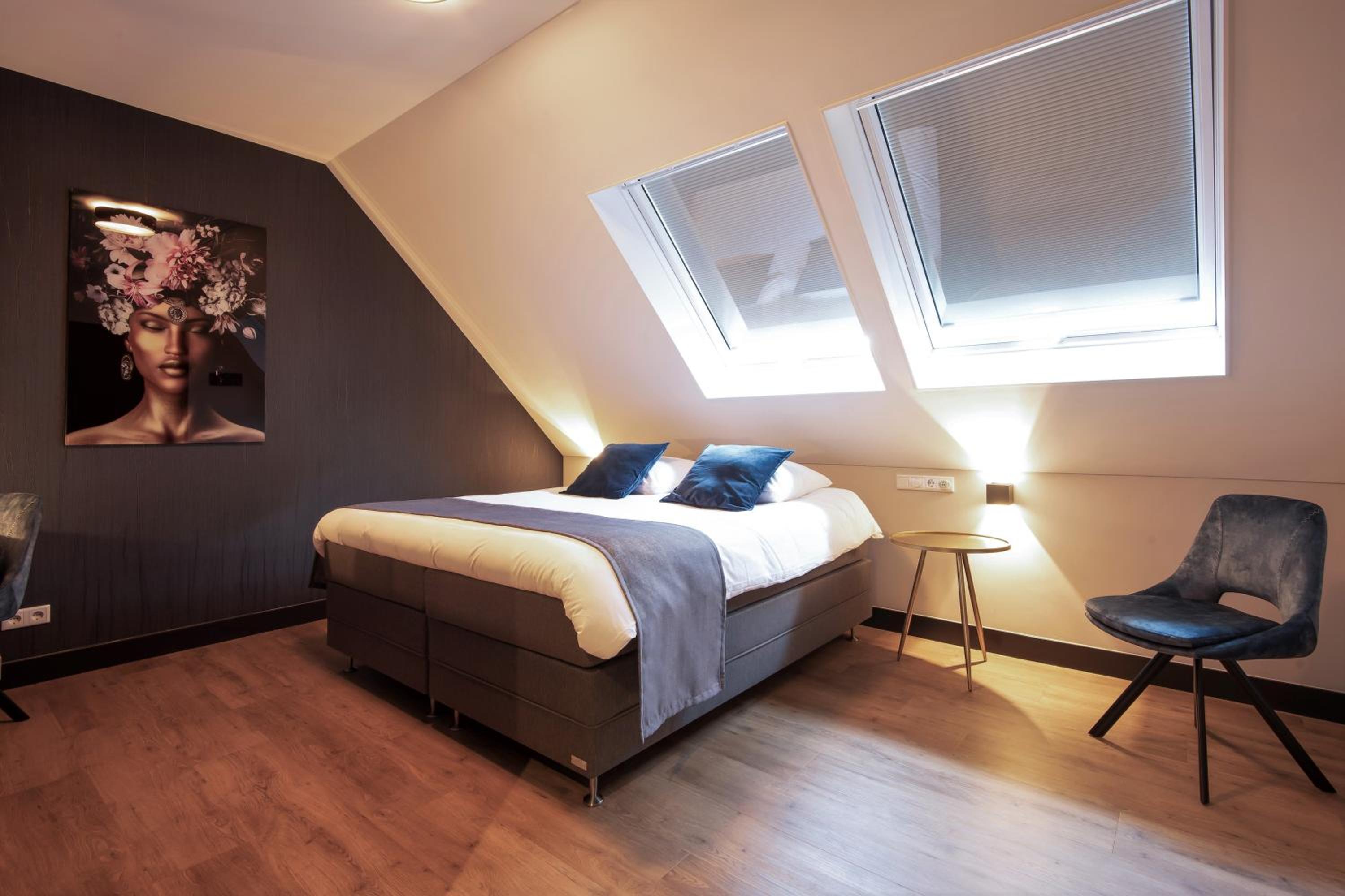 Double Room - Photo 2