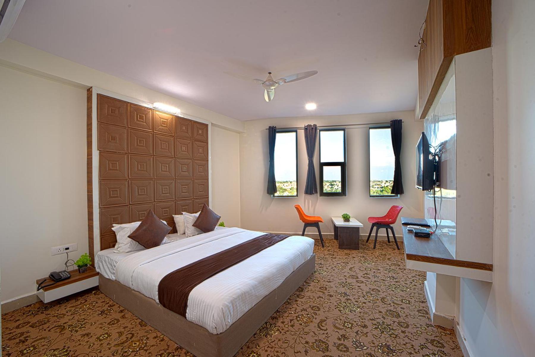 Standard Double Room - Photo 8