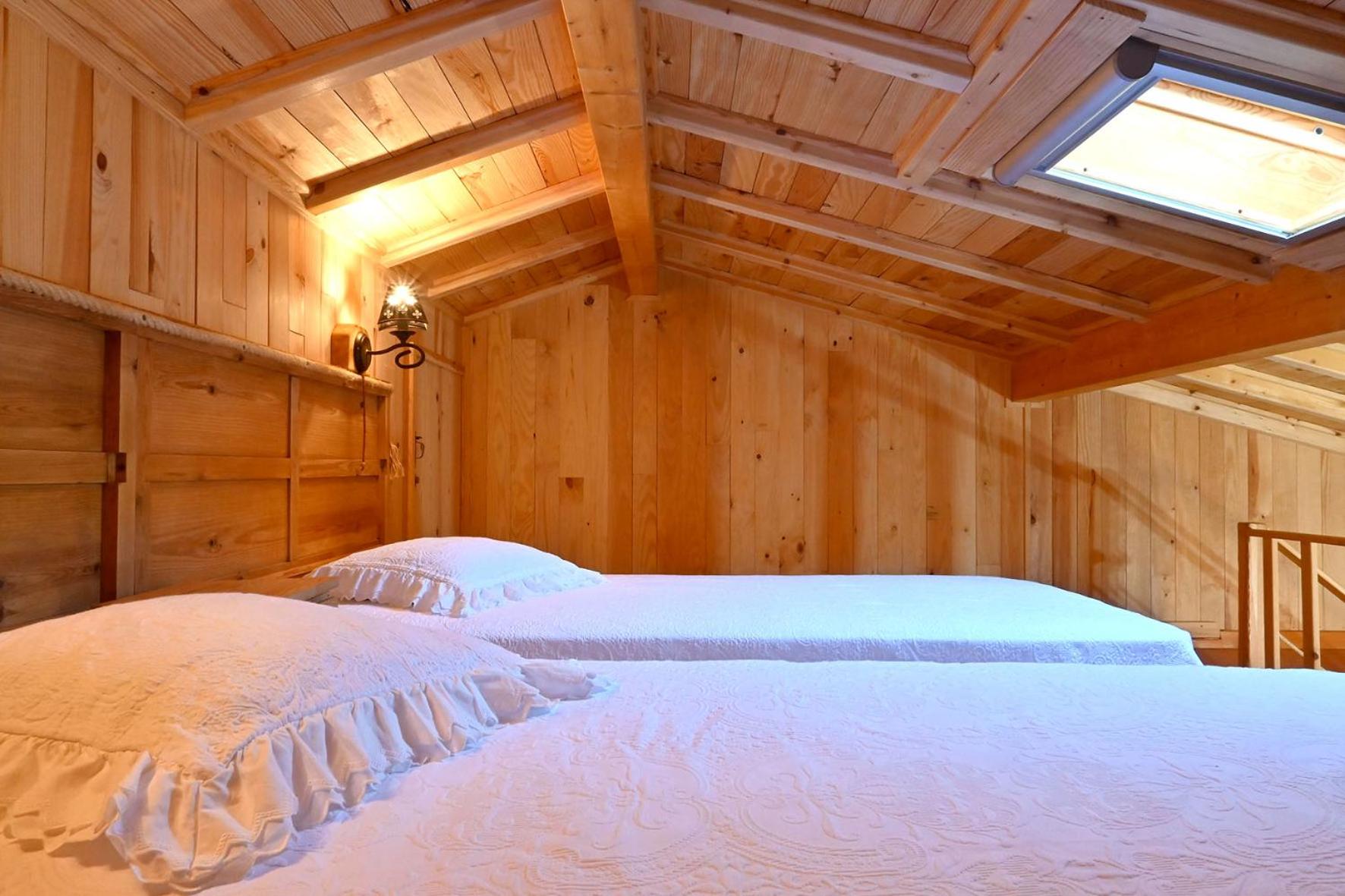 Duplex Quadruple Room - Photo 2
