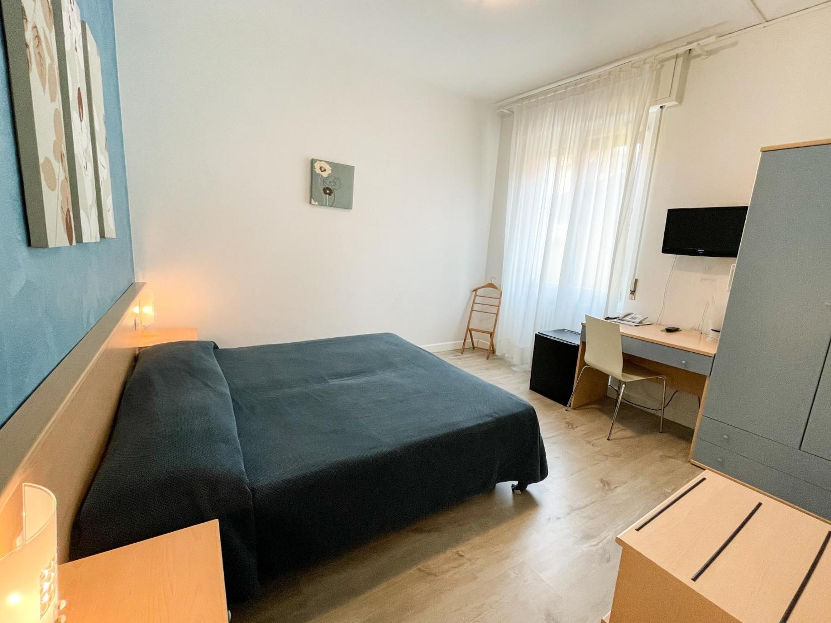 Double or Twin Room - Photo 1