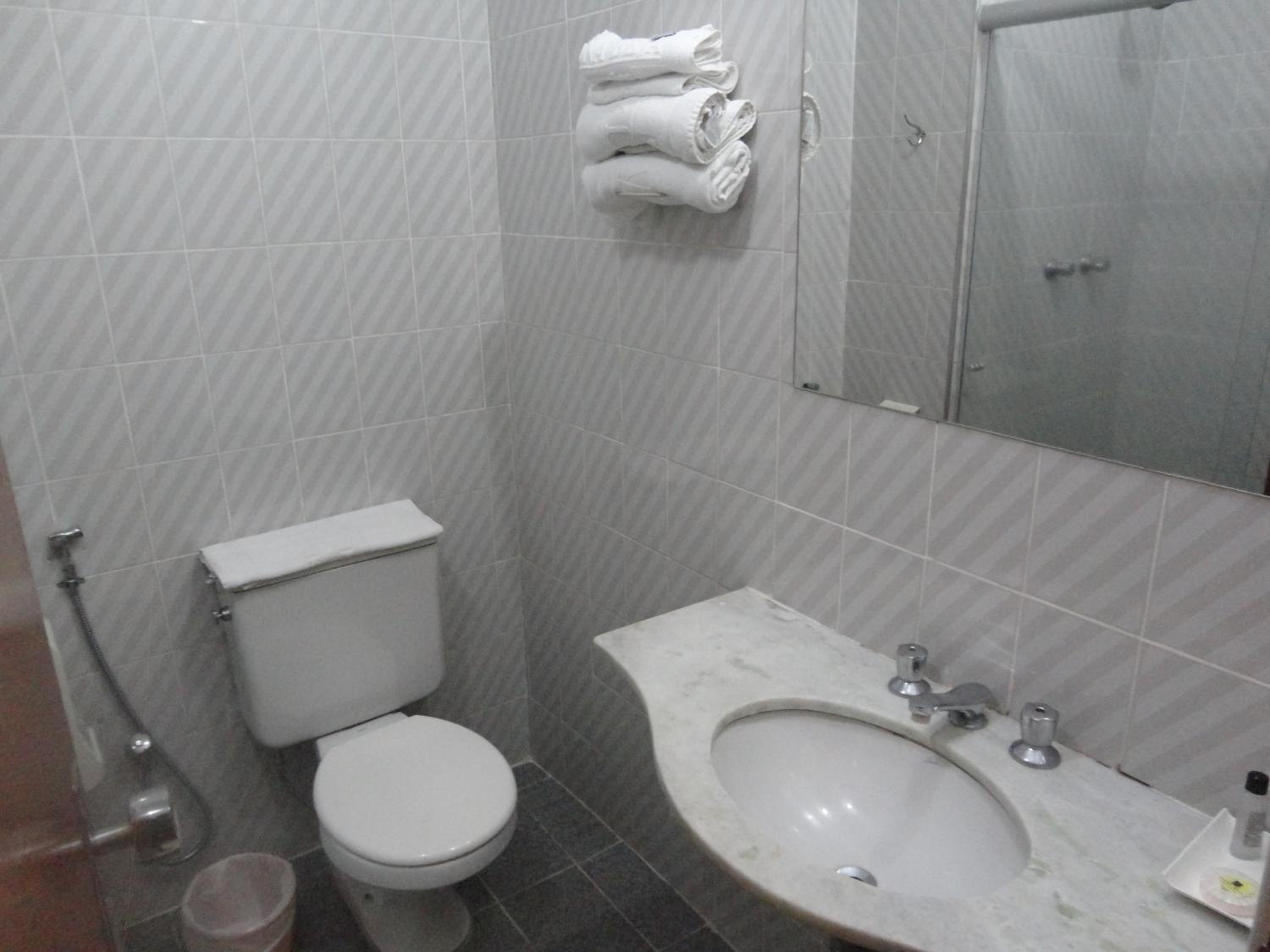 Standard Double Room - Photo 6