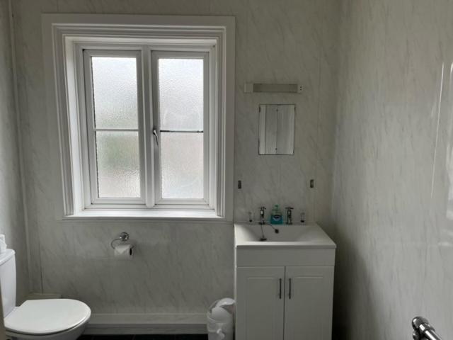 Standard Twin Room photo 2
