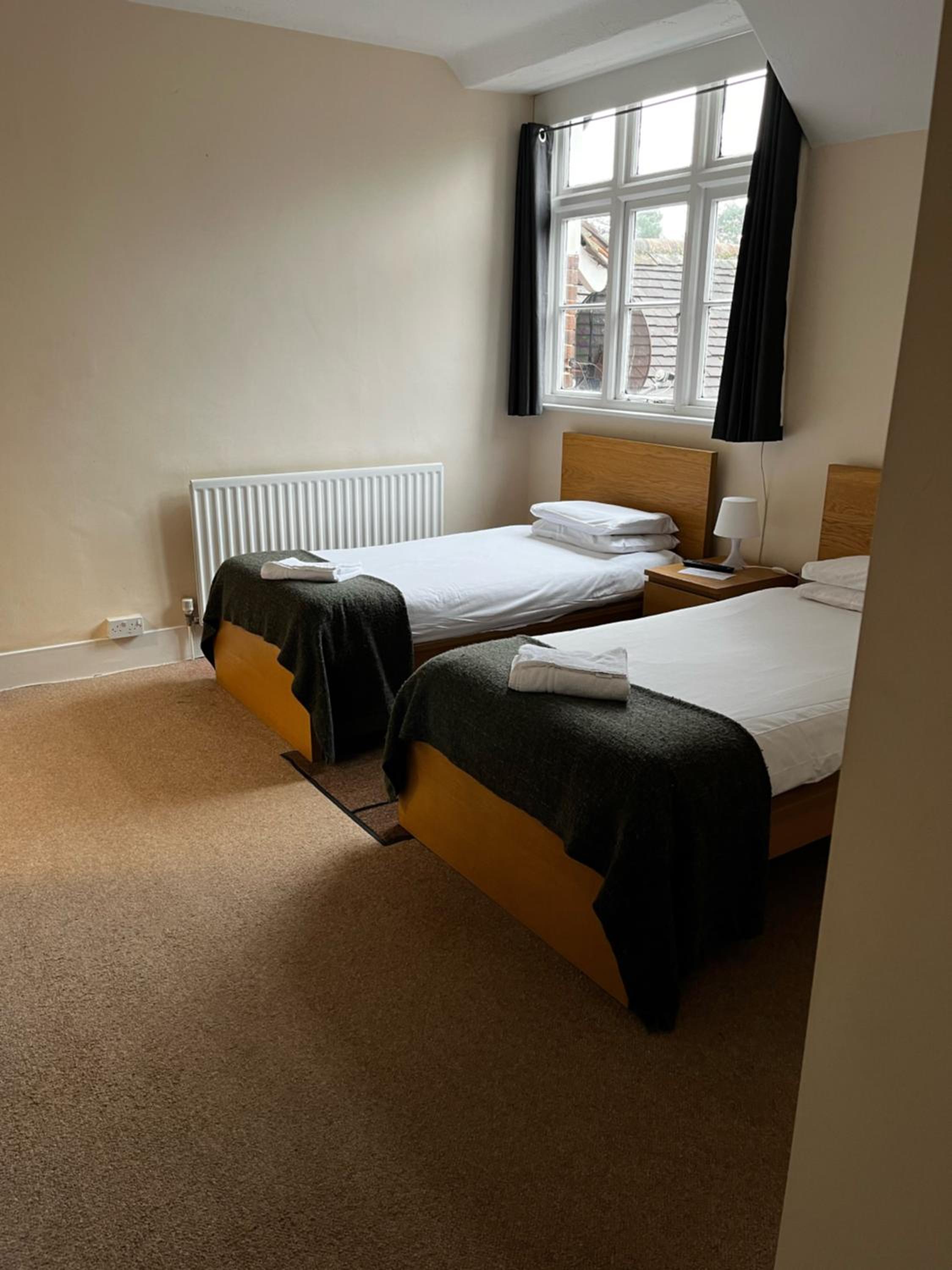 Standard Twin Room photo 3