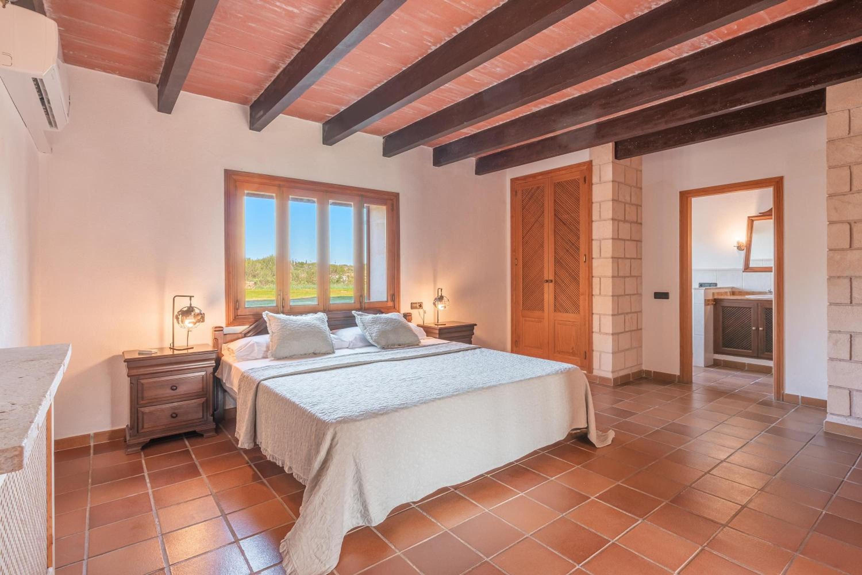 Villa photo 3