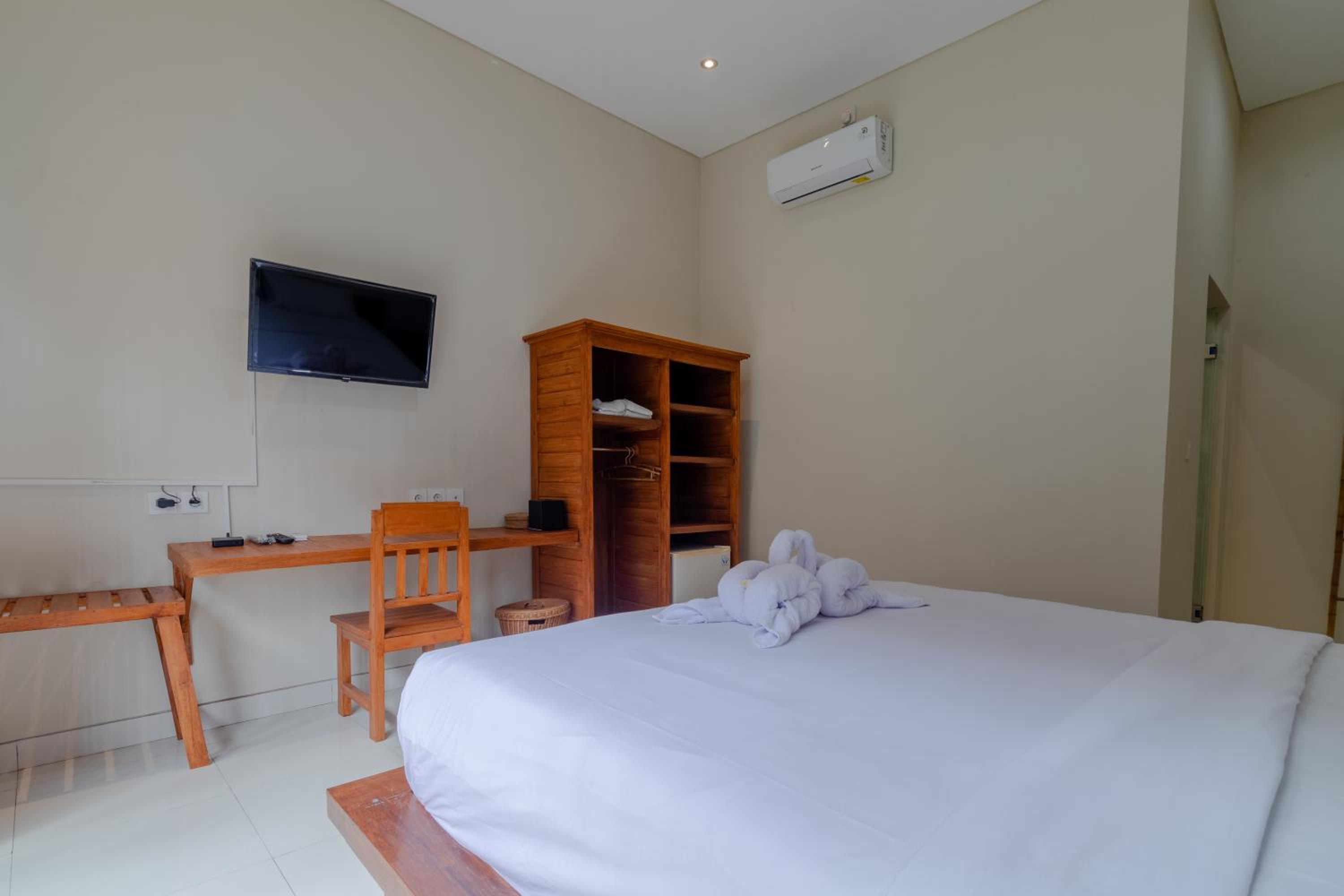 Deluxe Double Room - Photo 20