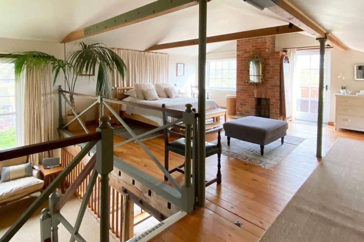 Two-Bedroom House photo 3