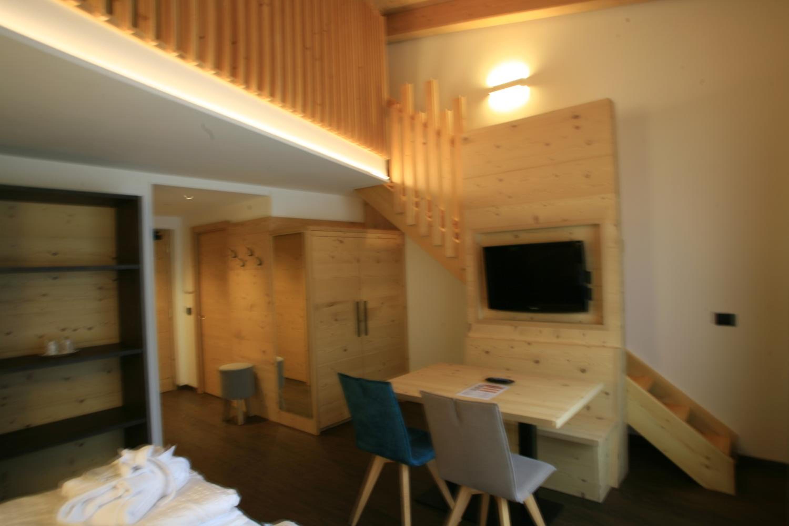 Family Room photo 2