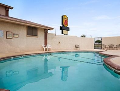 Super 8 by Wyndham Carlsbad, Billede 3