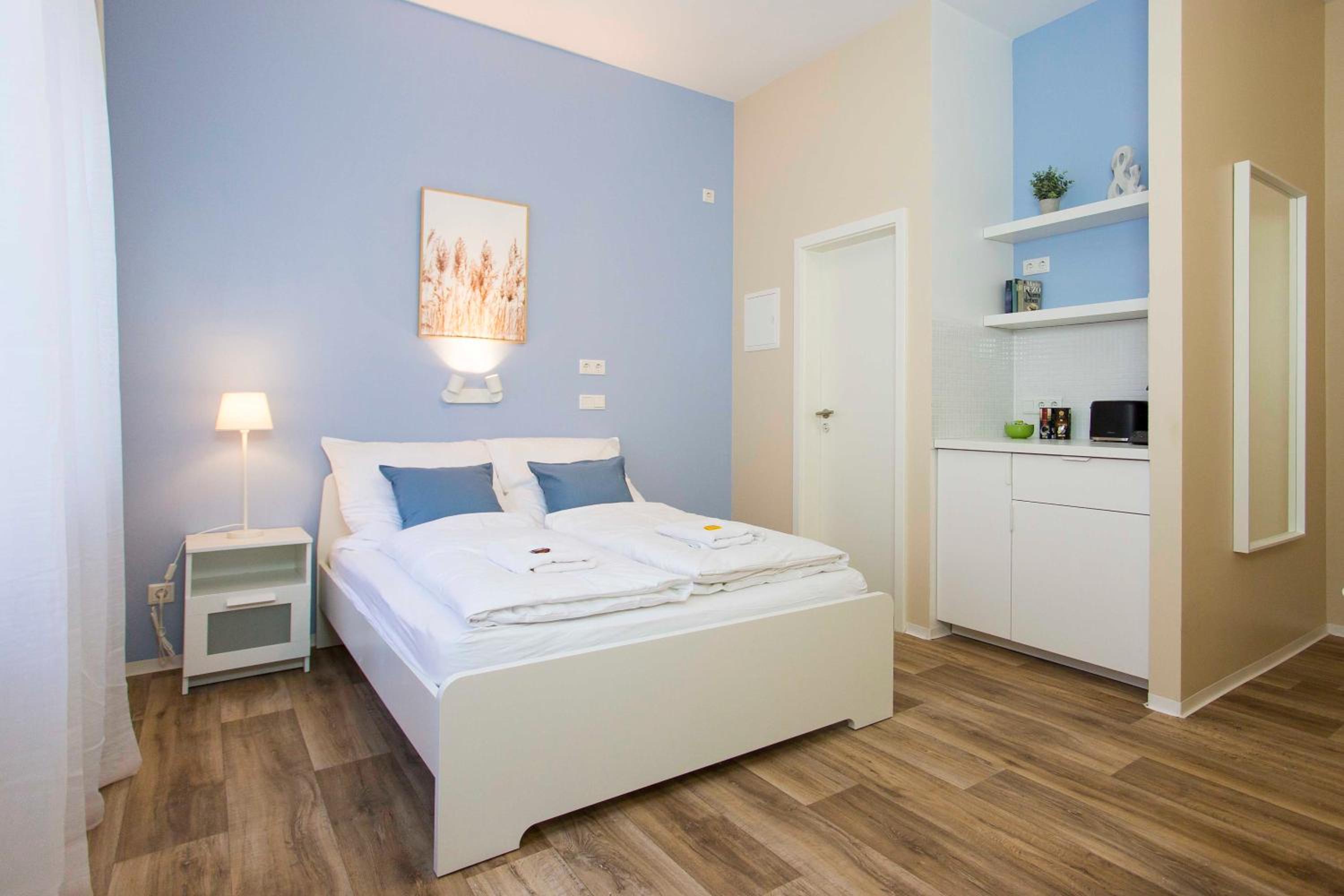 Large Double Room photo 1