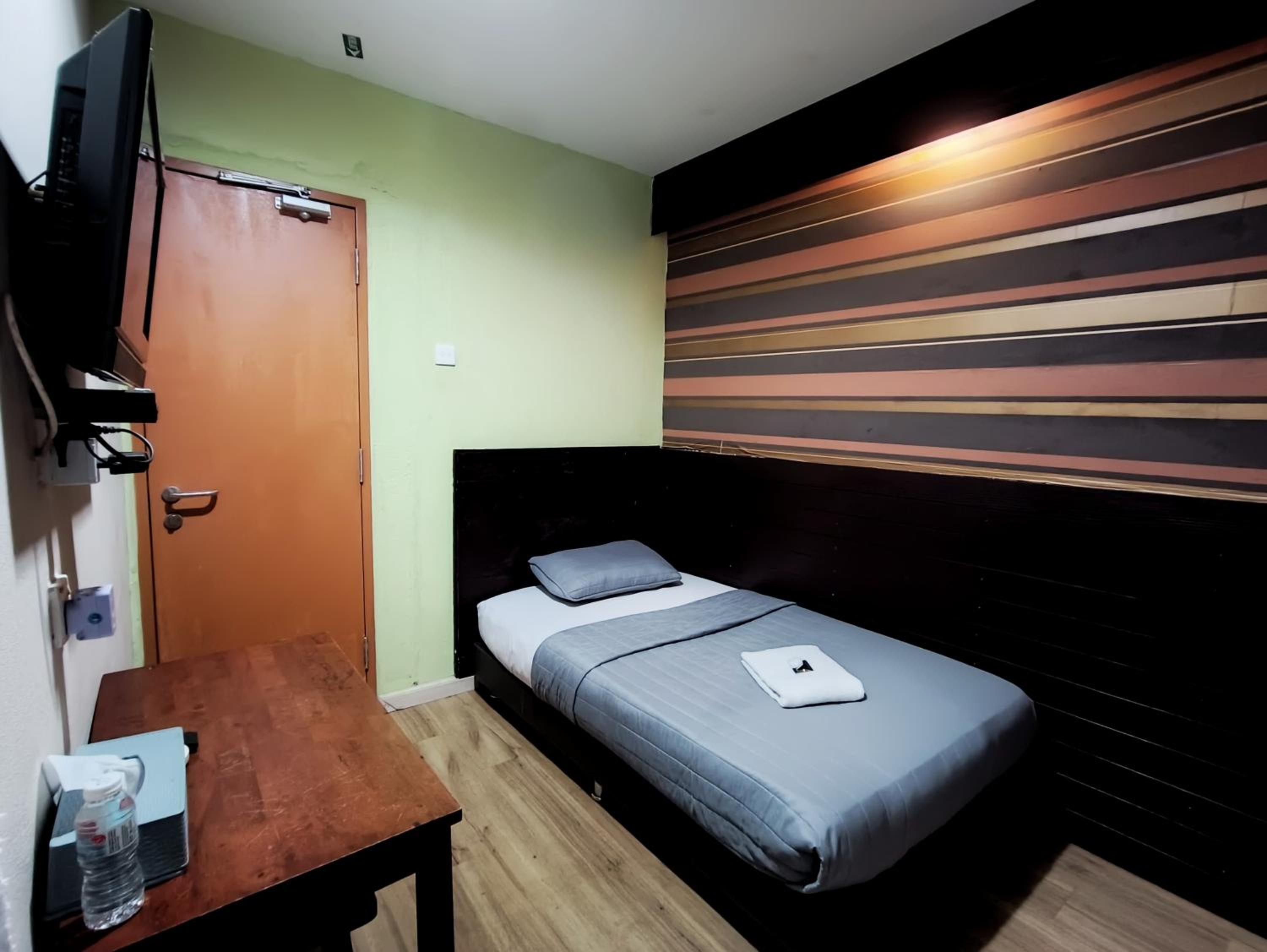 Single Room with Shower photo 1