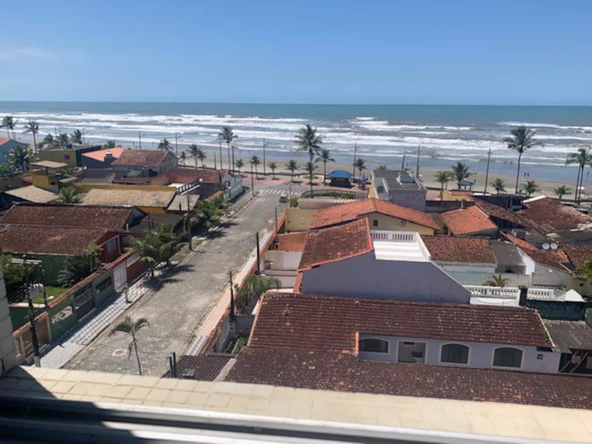 Apartment with Sea View - Photo 10