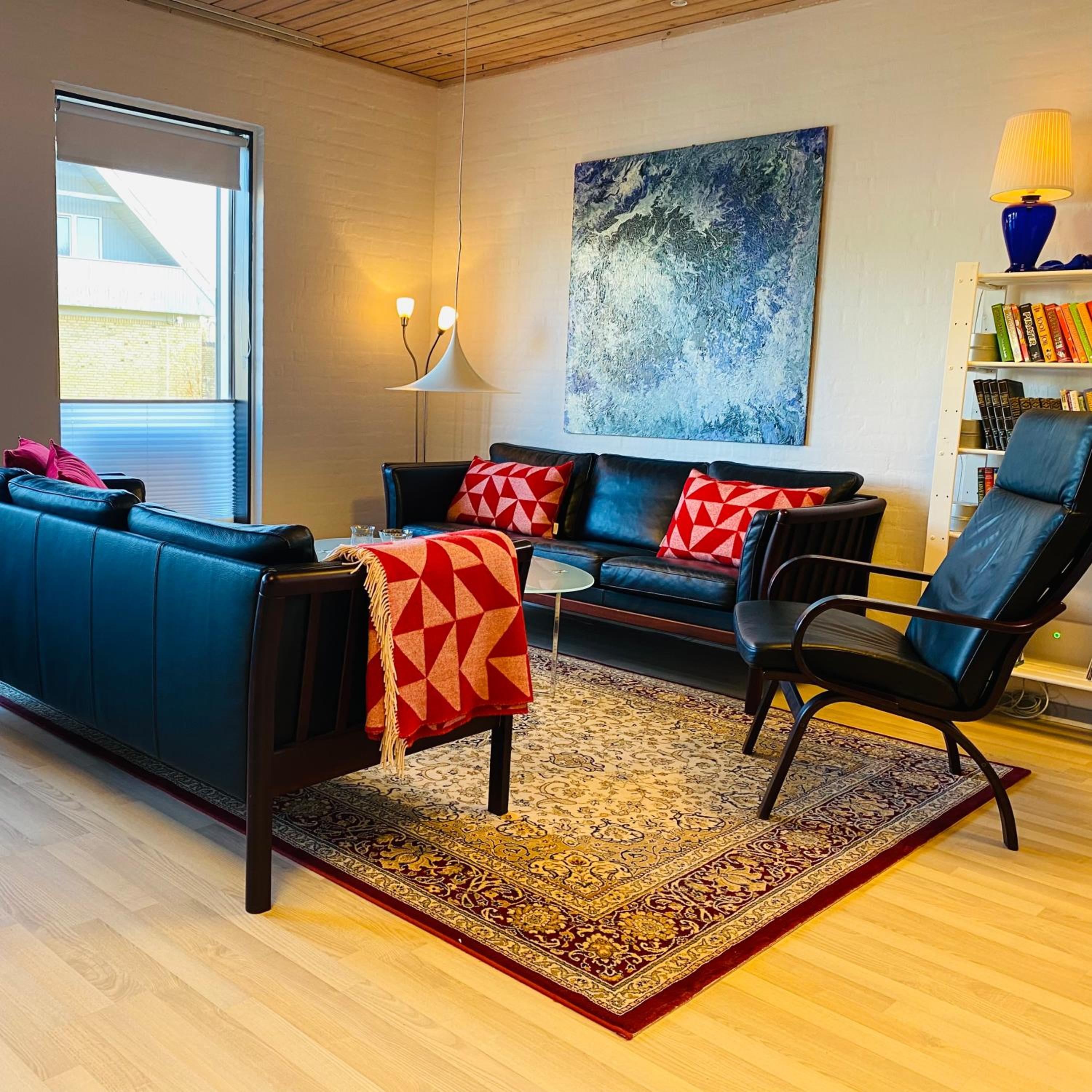 Two-Bedroom House - Photo 31