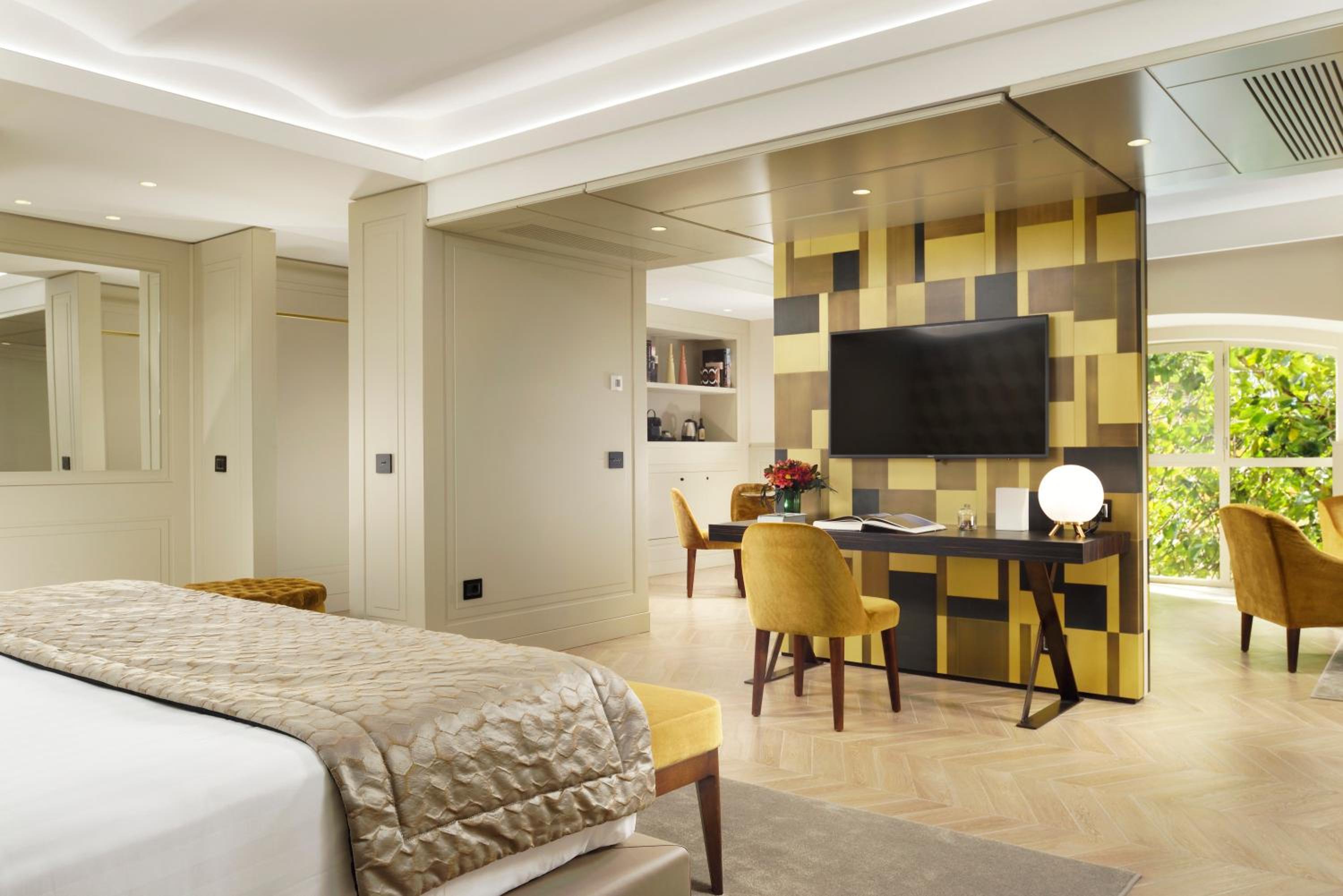 Executive Suite photo 3