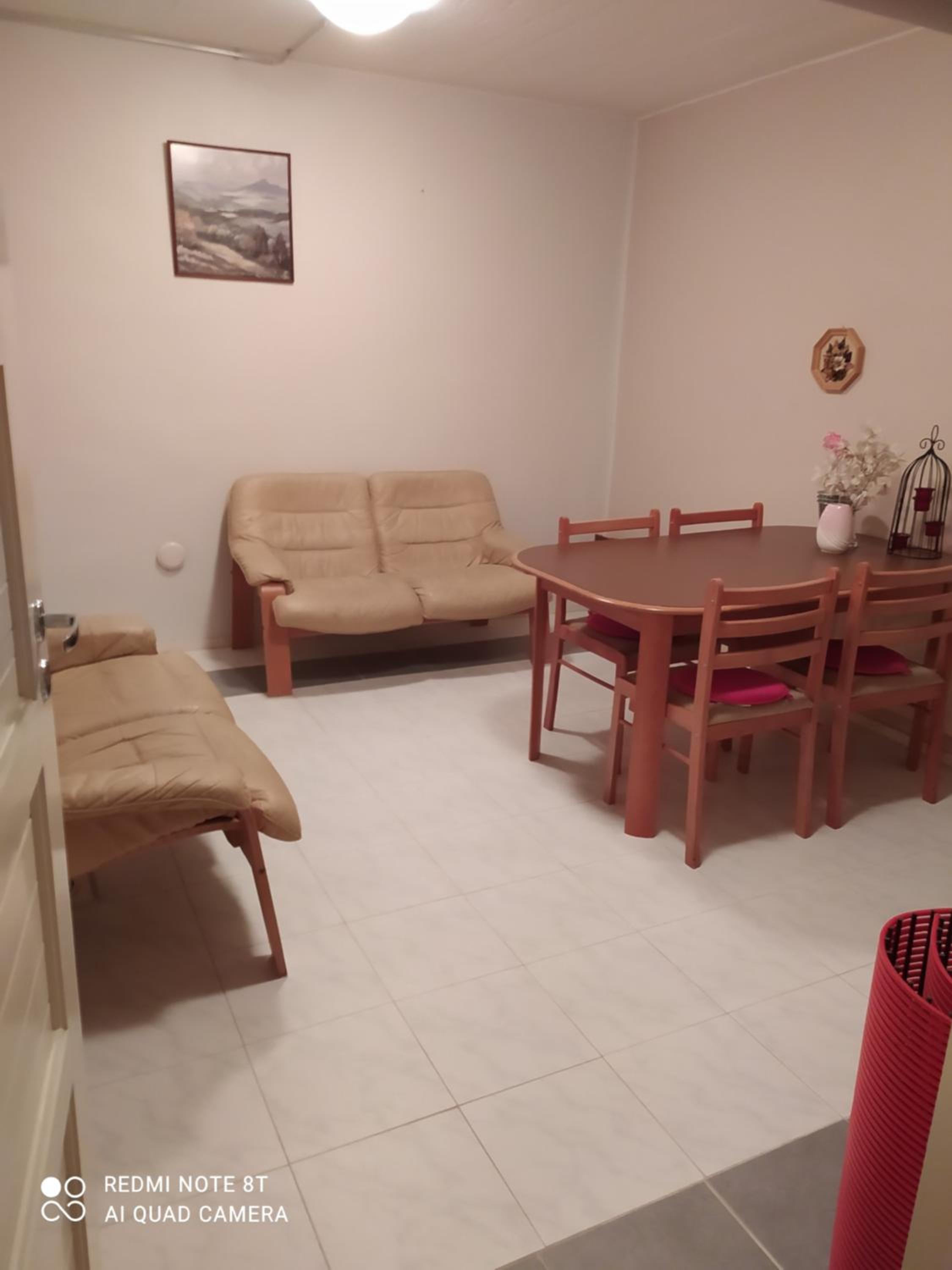 Two-Bedroom House - Photo 3