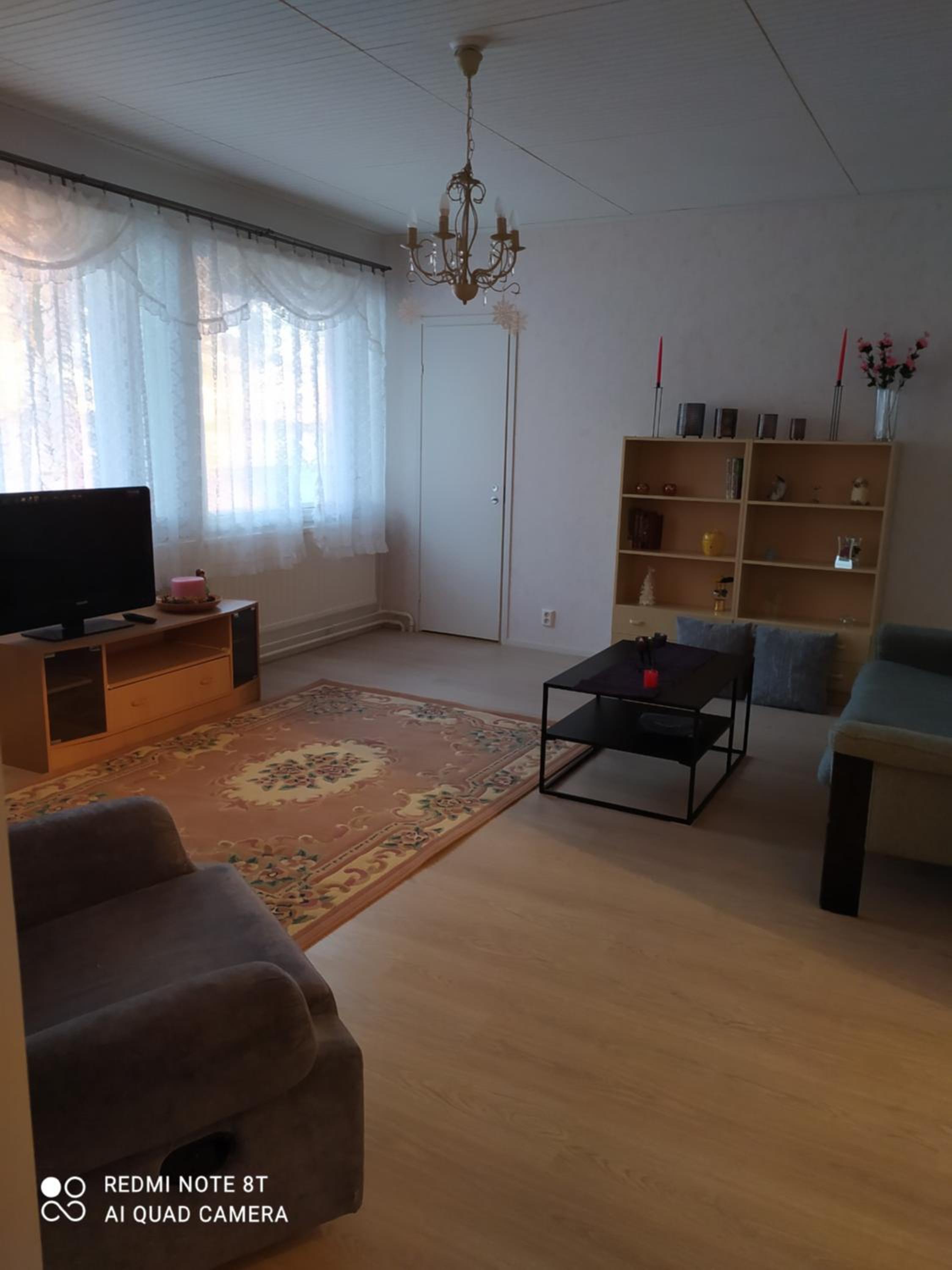 Two-Bedroom House - Photo 11