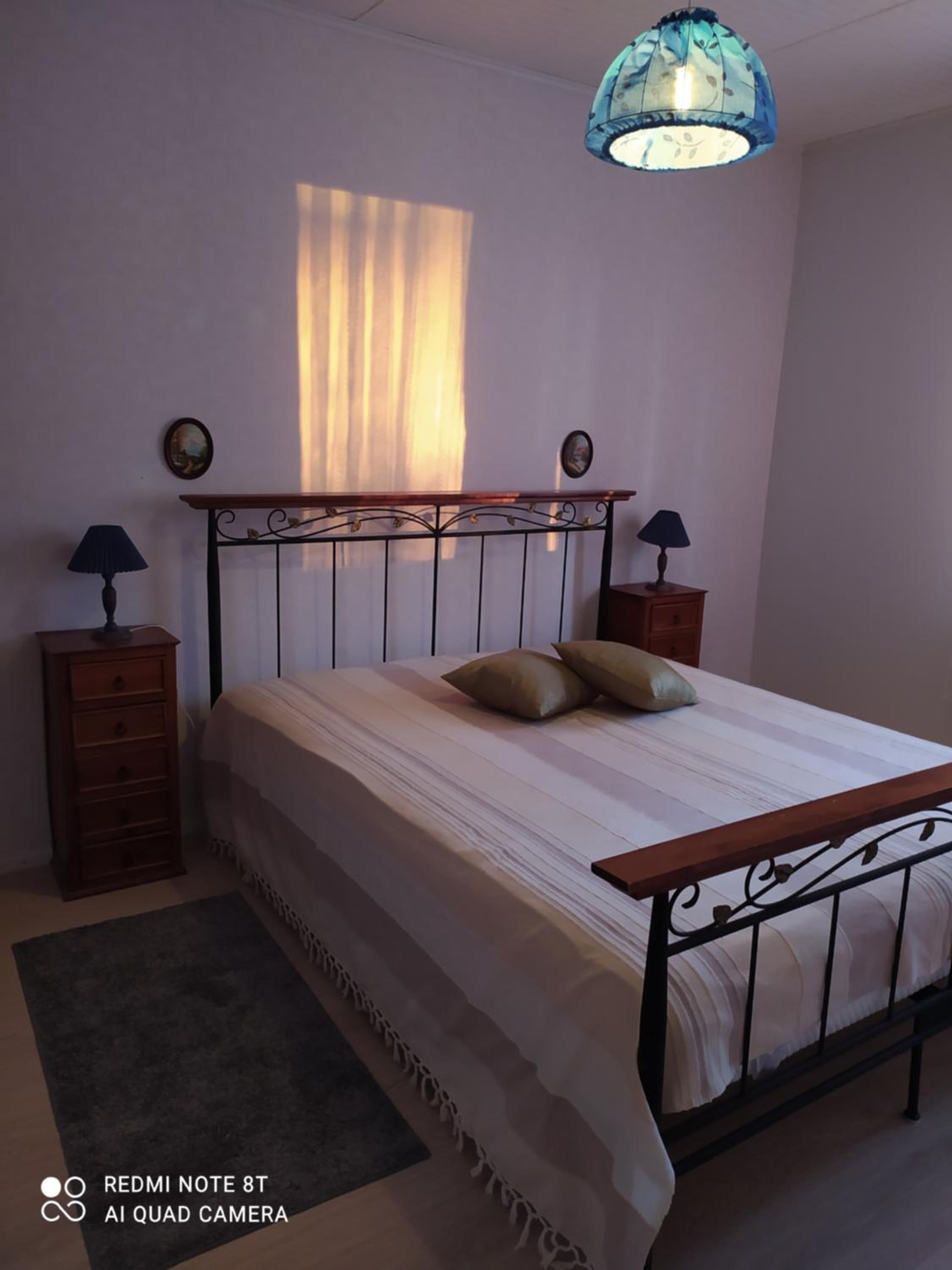 Two-Bedroom House - Photo 9