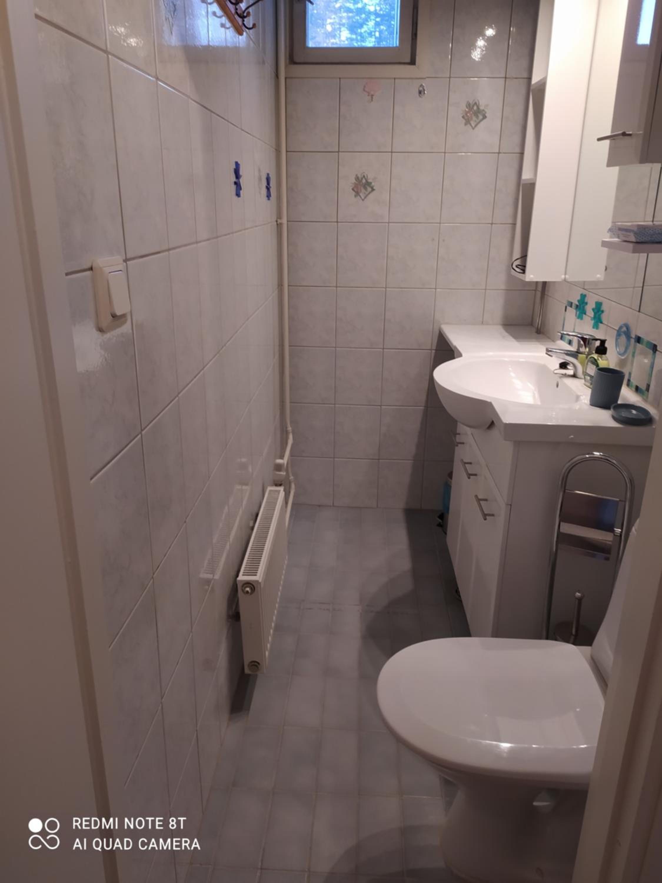 Two-Bedroom House - Photo 8