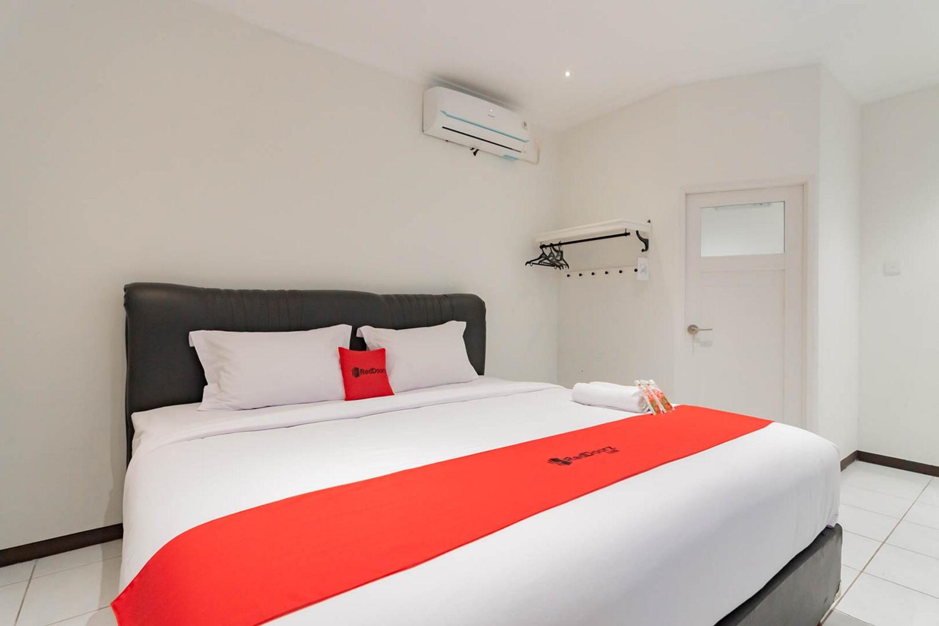 Standard Double Room - Photo 5