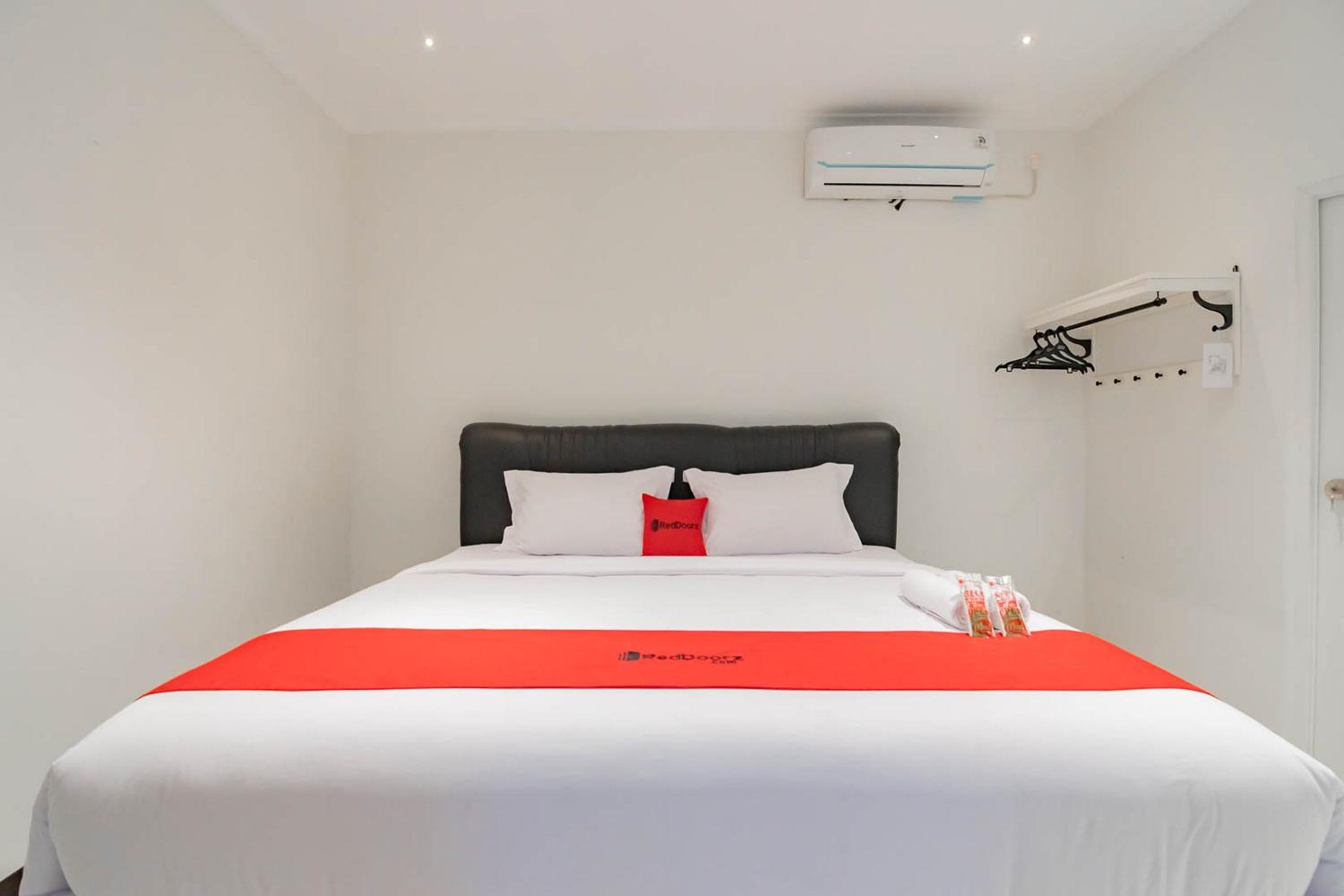 Standard Double Room - Photo 4
