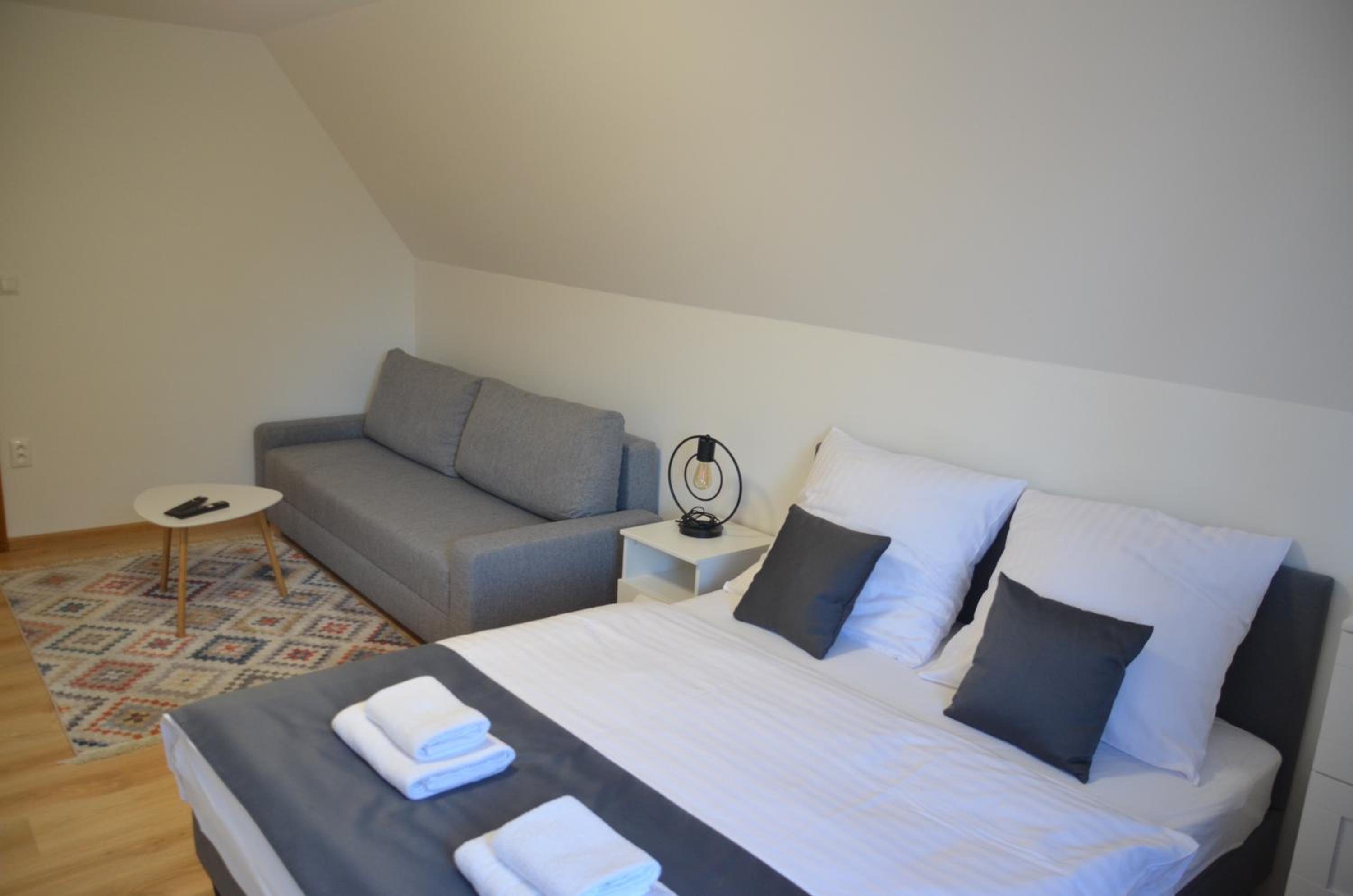 Deluxe Apartment photo 2