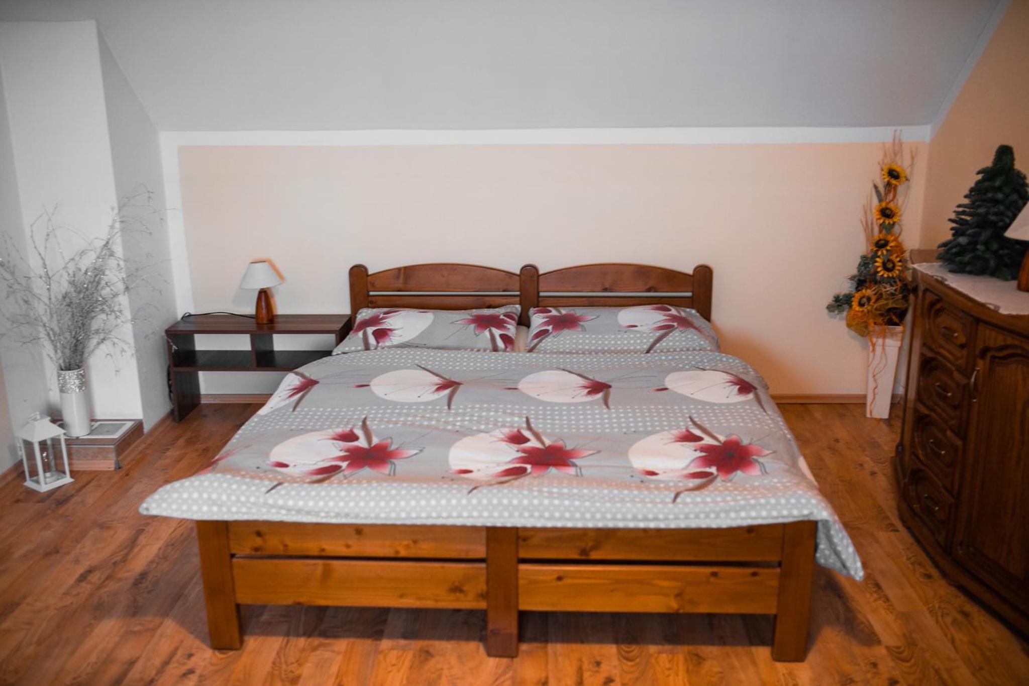 Two-Bedroom Apartment with Balcony photo 2