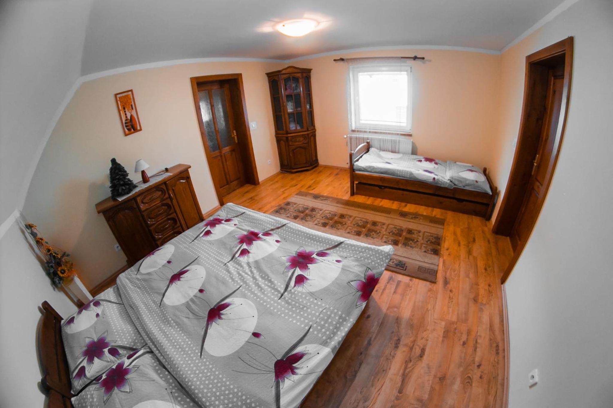 Two-Bedroom Apartment with Balcony photo 3
