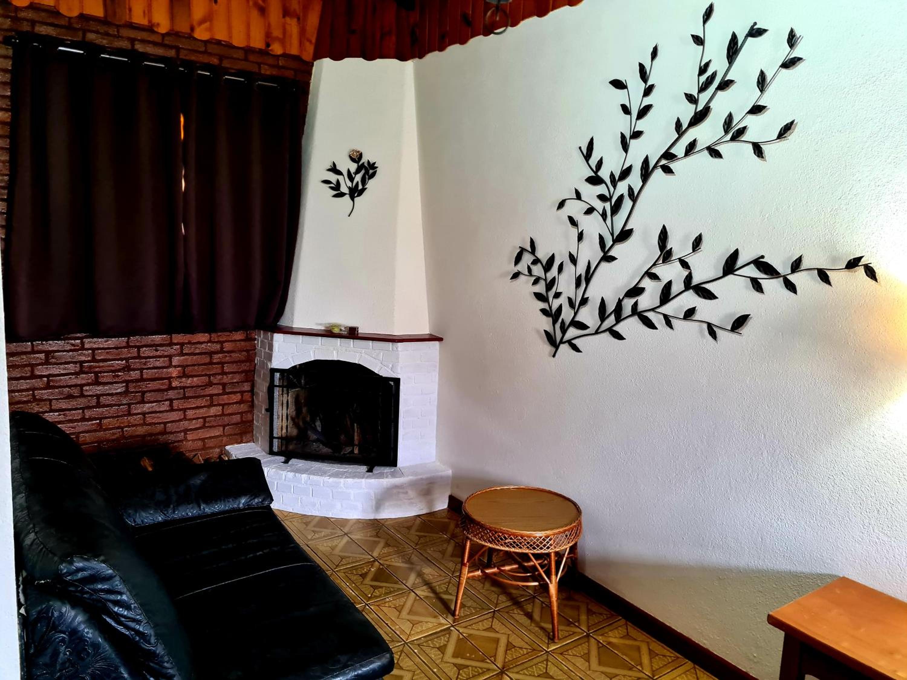 One-Bedroom Chalet - Photo 5