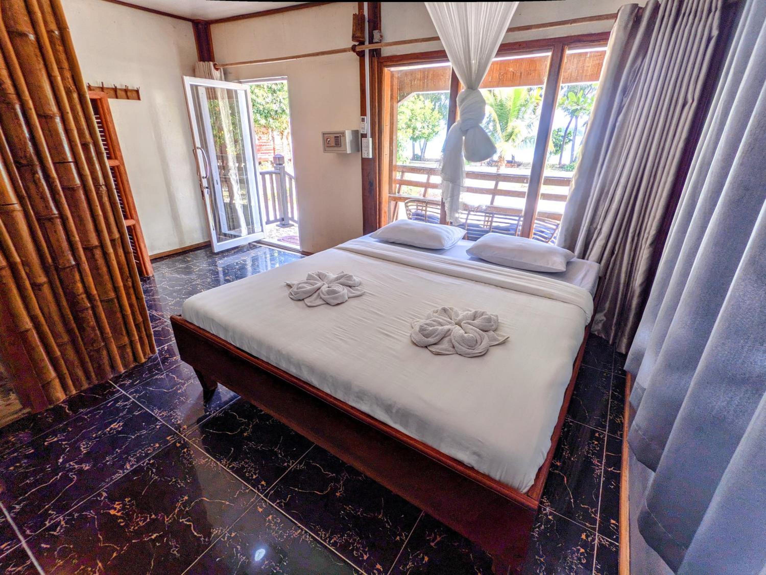 Bungalow With Sea View