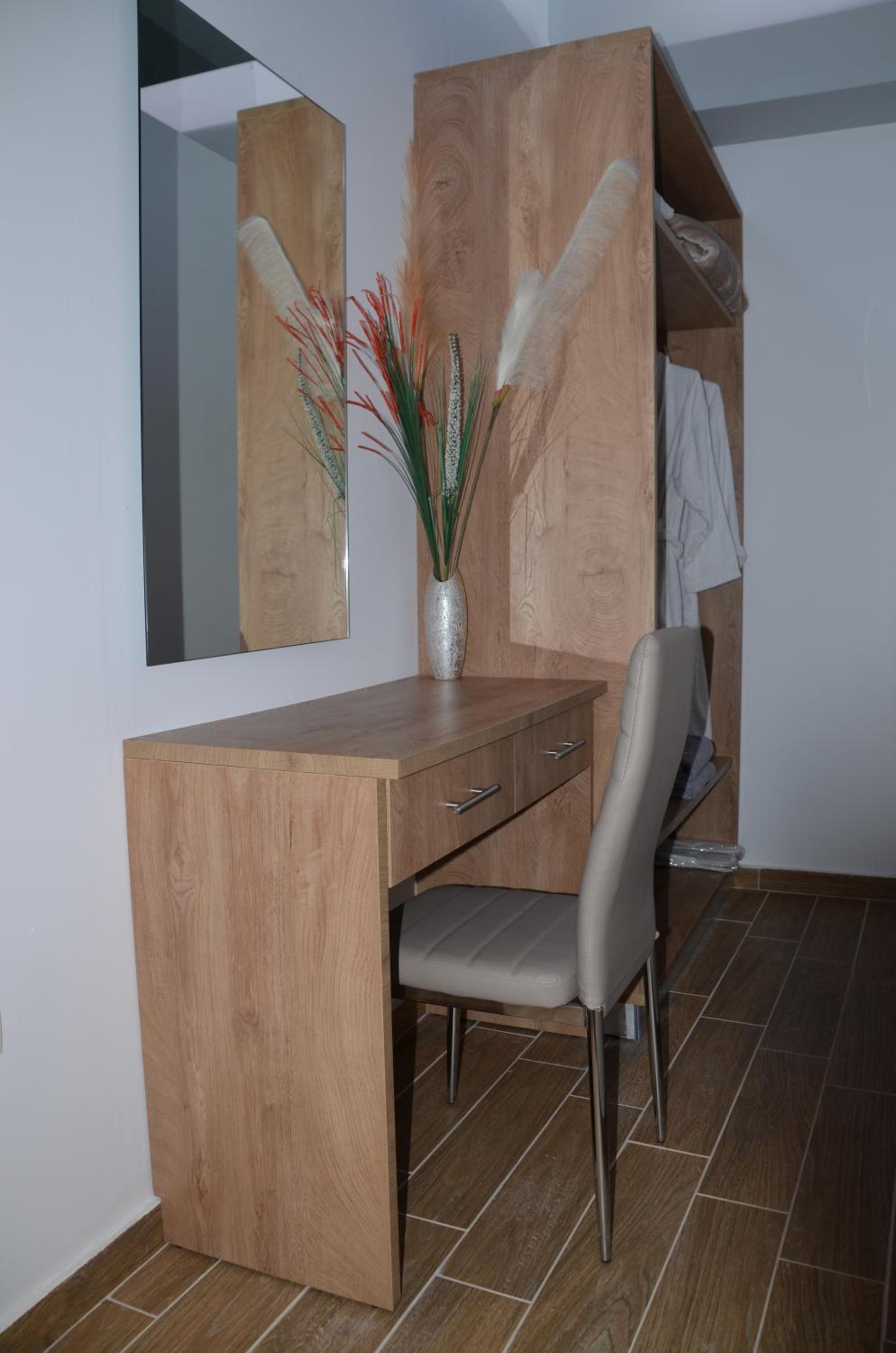 Deluxe Suite with Sea View photo 1