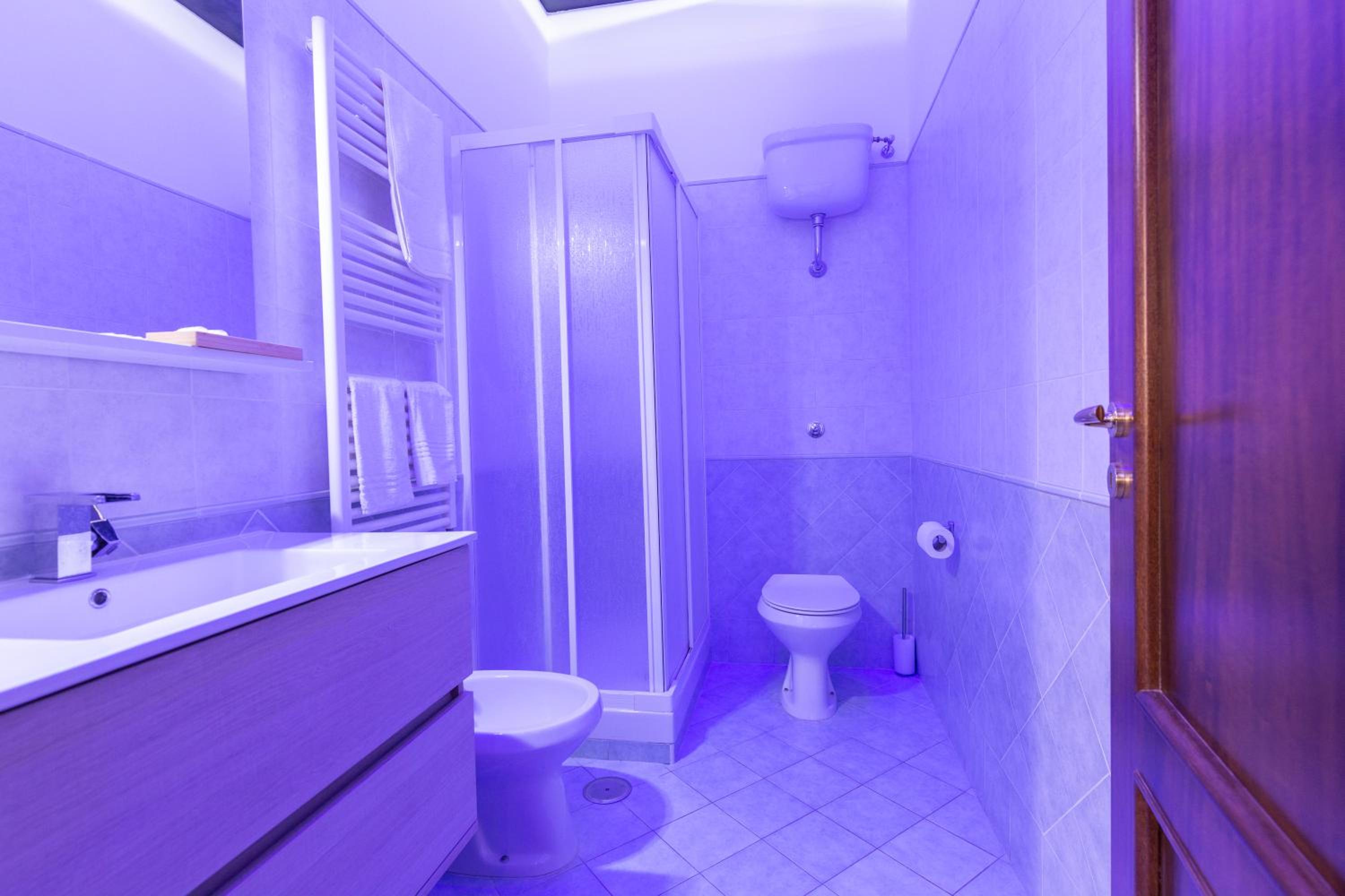 Suite with Spa Bath photo 3