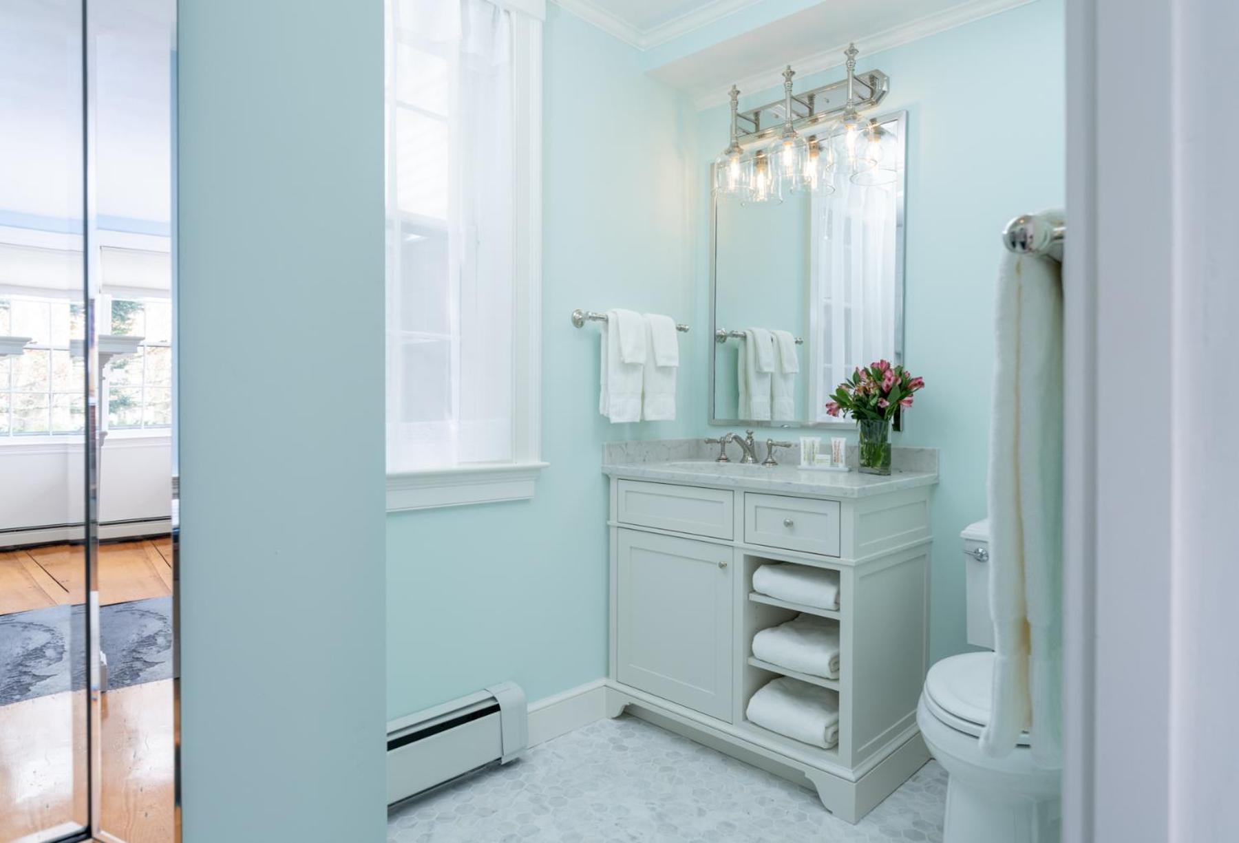 Standard Queen Room photo 2