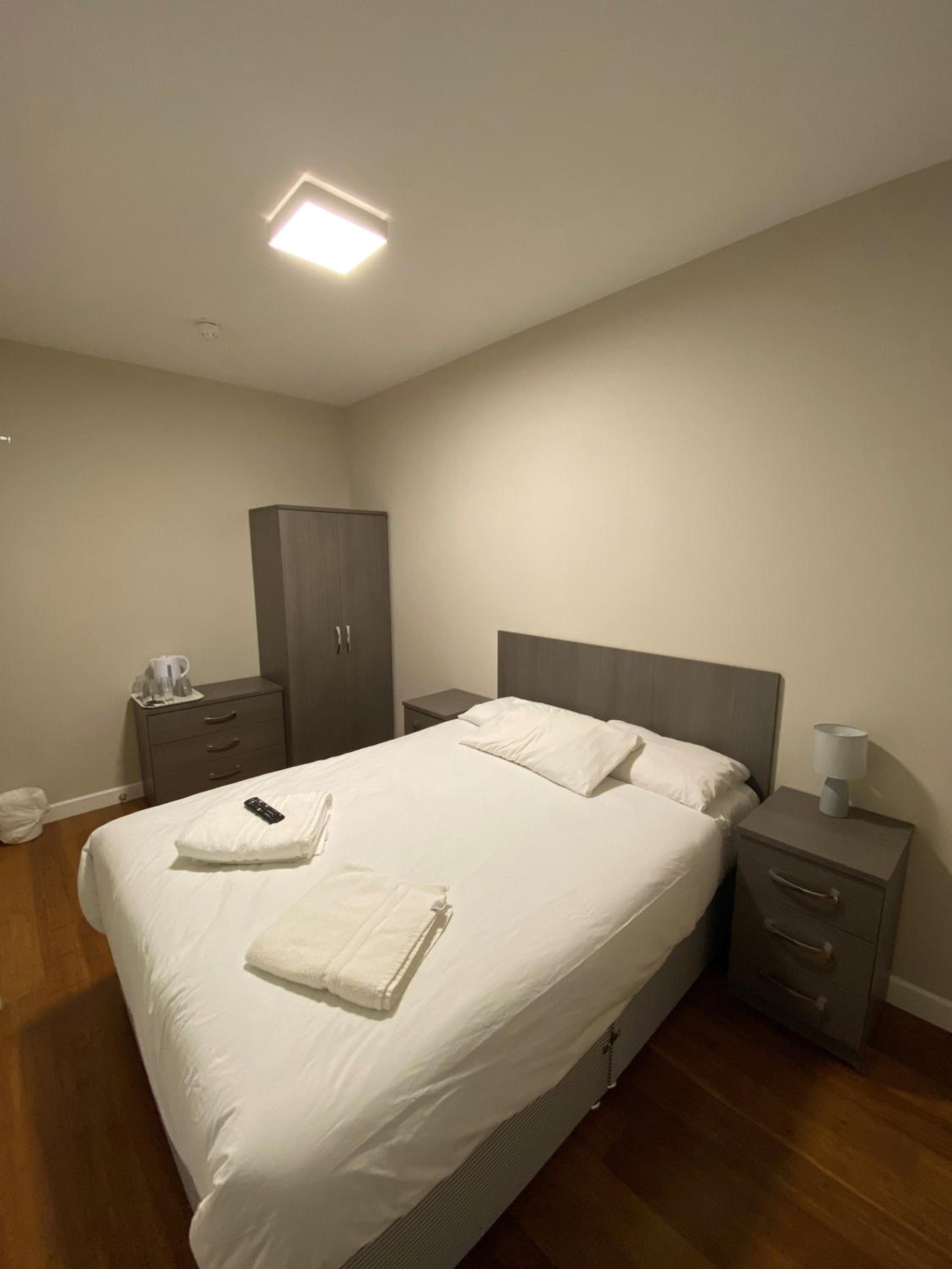Double Room - Photo 12