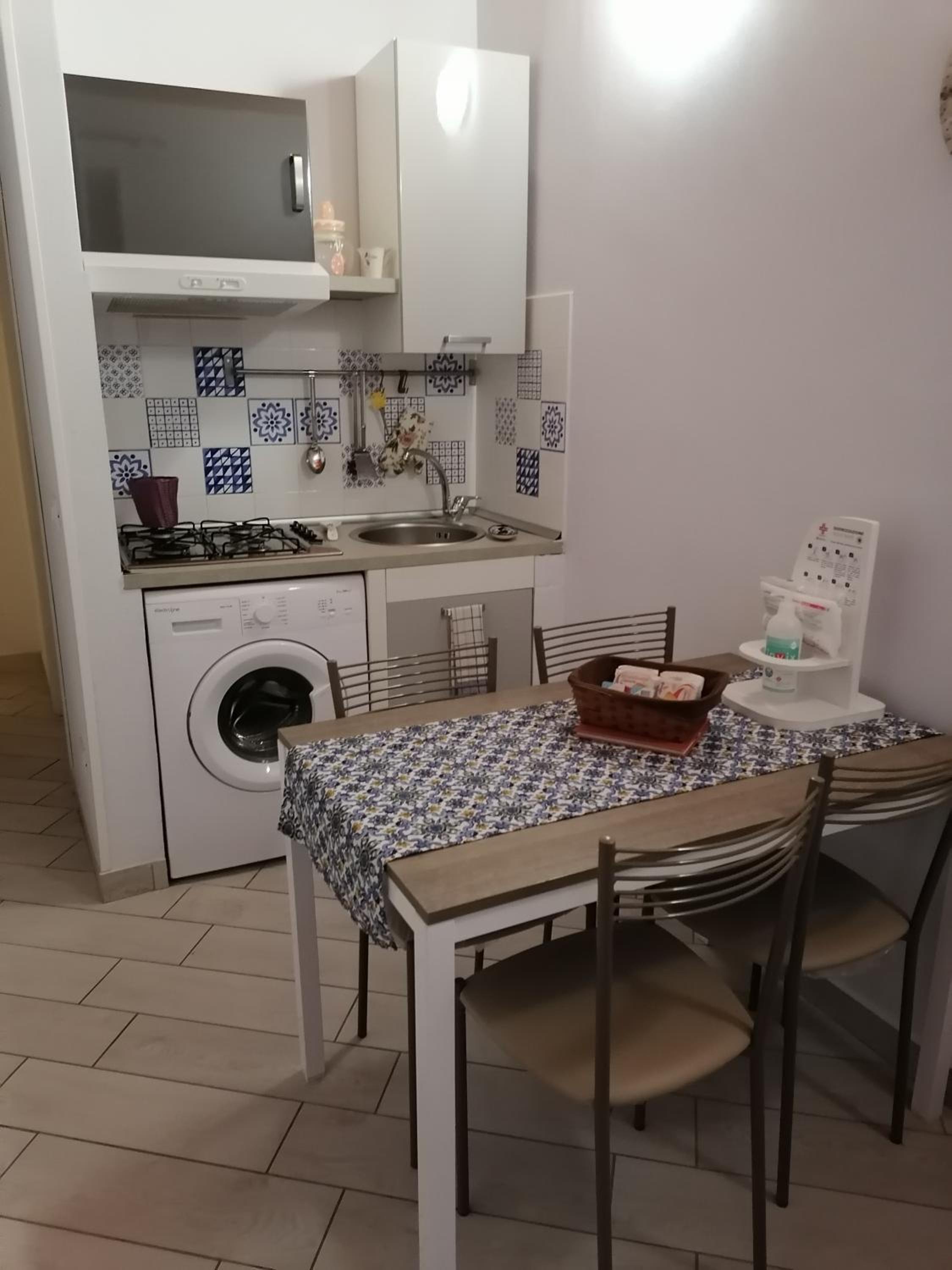 Two-Bedroom Apartment - Photo 6