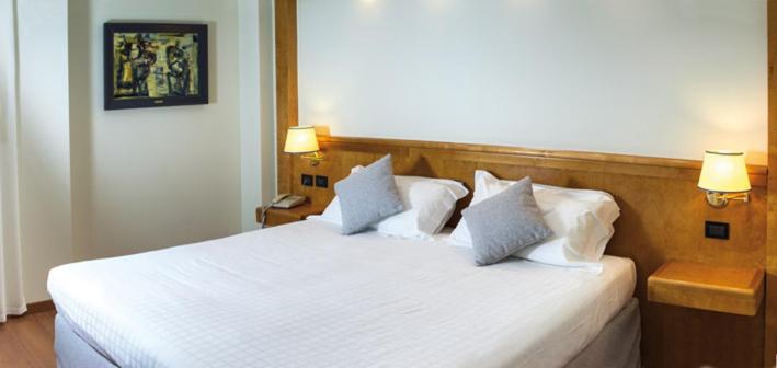 Classic Double Room - Photo 8
