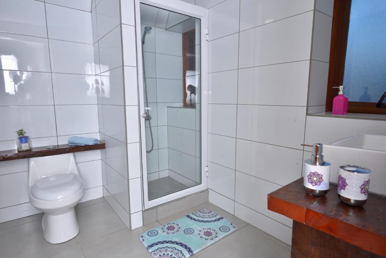 Single Room with Shared Bathroom photo 3