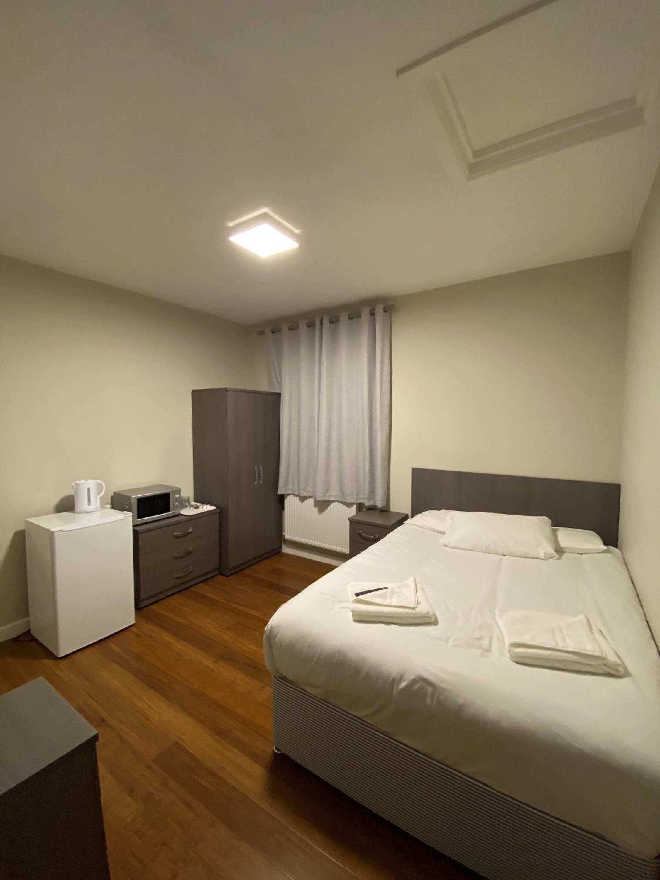 Double Room - Photo 14
