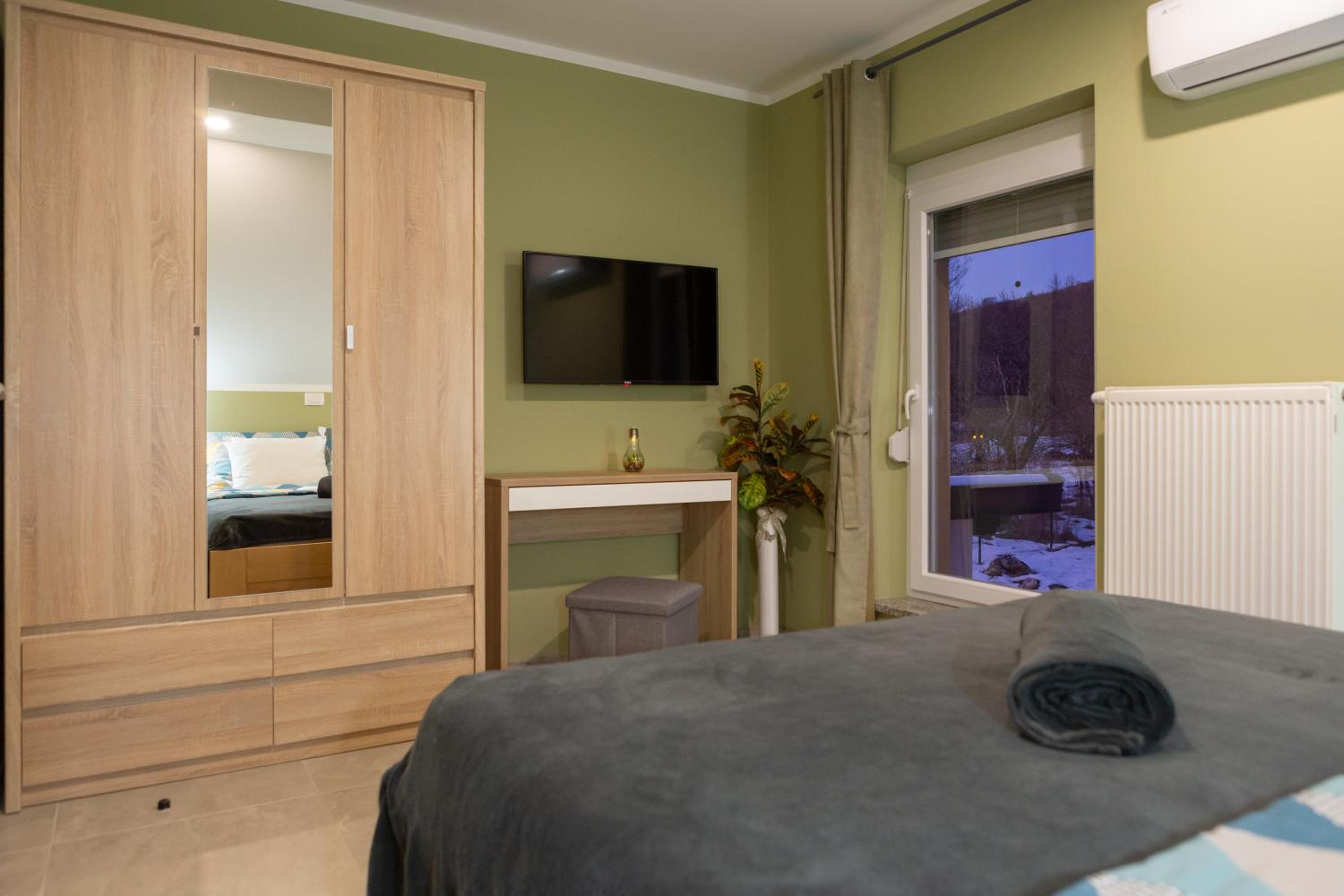 Three-Bedroom House photo 1